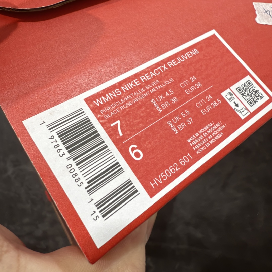 图片[8]-【LW版本】Nike Reactx Rejuven 8 耐克新款夏季沙滩凉鞋拖鞋洞洞鞋 HV5062-601 市场最高版本 没有之一 品质细节远远超越市面版本 欢迎对比 脚感材料都是原版同步 比市场货好太多 正确组合底 超高清洁度 完美版型 区别市面通货 采用质感柔软且出众回弹的 ReactX泡绵，发泡组合大底 脚感十分舒适，缔造非凡舒适的日常穿着体验，助你保持活力。  尺码：36-49.5 建议选大半码到一码-选品中心