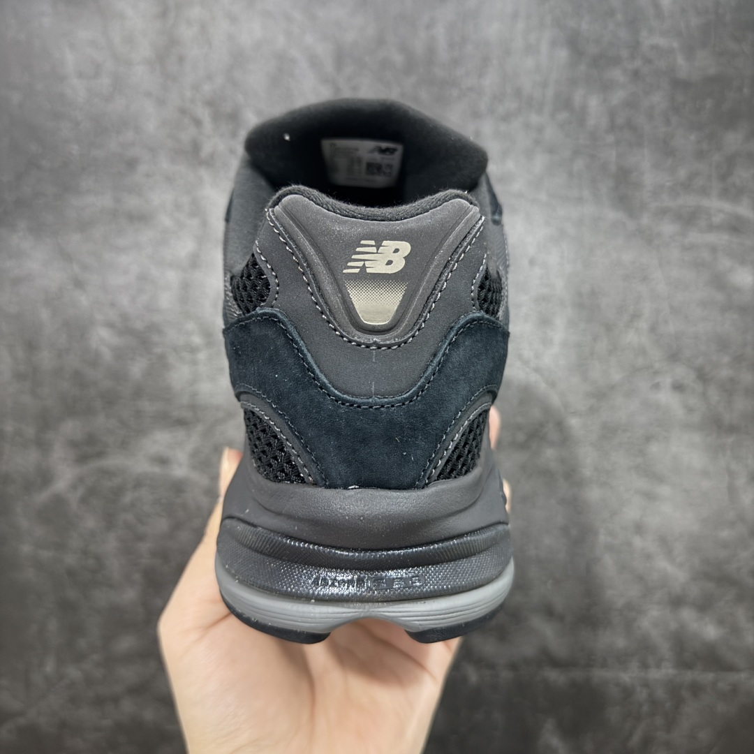 图片[4]-【纯原c版】New Balance M2010系列 新百伦 复古老爹风网布跑步休闲运动鞋 新百伦经典配色 沿袭了面世之初的经典科技 以ENCAP中底配以升级版 N-ERGY缓震物料 鞋面则采用特色的柔软麂皮搭以NewBalance经典的尼龙网布 低调中还原跑鞋本真 更年轻化的设计理念与材质 让新世代青年得以用全新视角体验经典鞋款的传奇魅力 货号：U2010TTB 尺码：36 37 37.5 38 38.5 39.5 40 40.5 41.5 42 42.5 43 44 45-选品中心