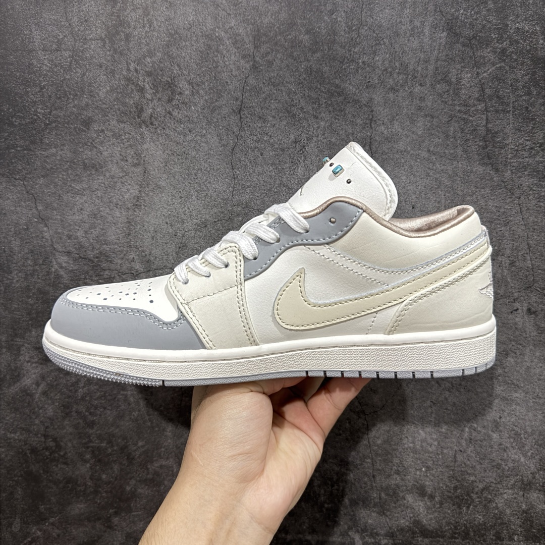  
【纯原】Air Jordan Low AJ1 乔1 低帮文化休闲运动板鞋 白灰 IH7323-100