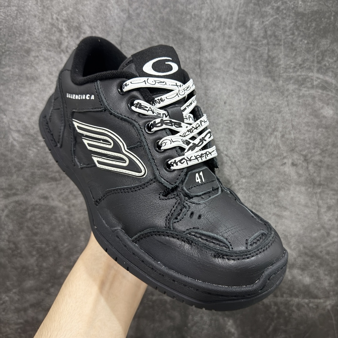 图片[3]-【OK纯原版】Balenciaga Hamptons Worn-Out 巴黎世家十八18代 涤纶（聚酯纤维）牛皮革 圆头系带 低帮 生活休闲鞋板鞋 全套原纸板楦头开发 最原汁原味的灵魂版型 全鞋荧光划线卡点 胶水把控整洁度追求极致完美 每一双都是工艺品 多重QC质检 超越公司货的品控标准 实实在在的免检产品 原盒原配 正确字体电绣 粗细、位置、大小正确 侧边TPU 透气孔匹配意产原版 正确分离大底 TPU软底 原版一致大底LOGO 立体感十足 原厂皮料水洗做旧 采购原厂网纱 偏大一码 尺码：35 36 37 38 39 40 41 42 43 44 45 46-选品中心