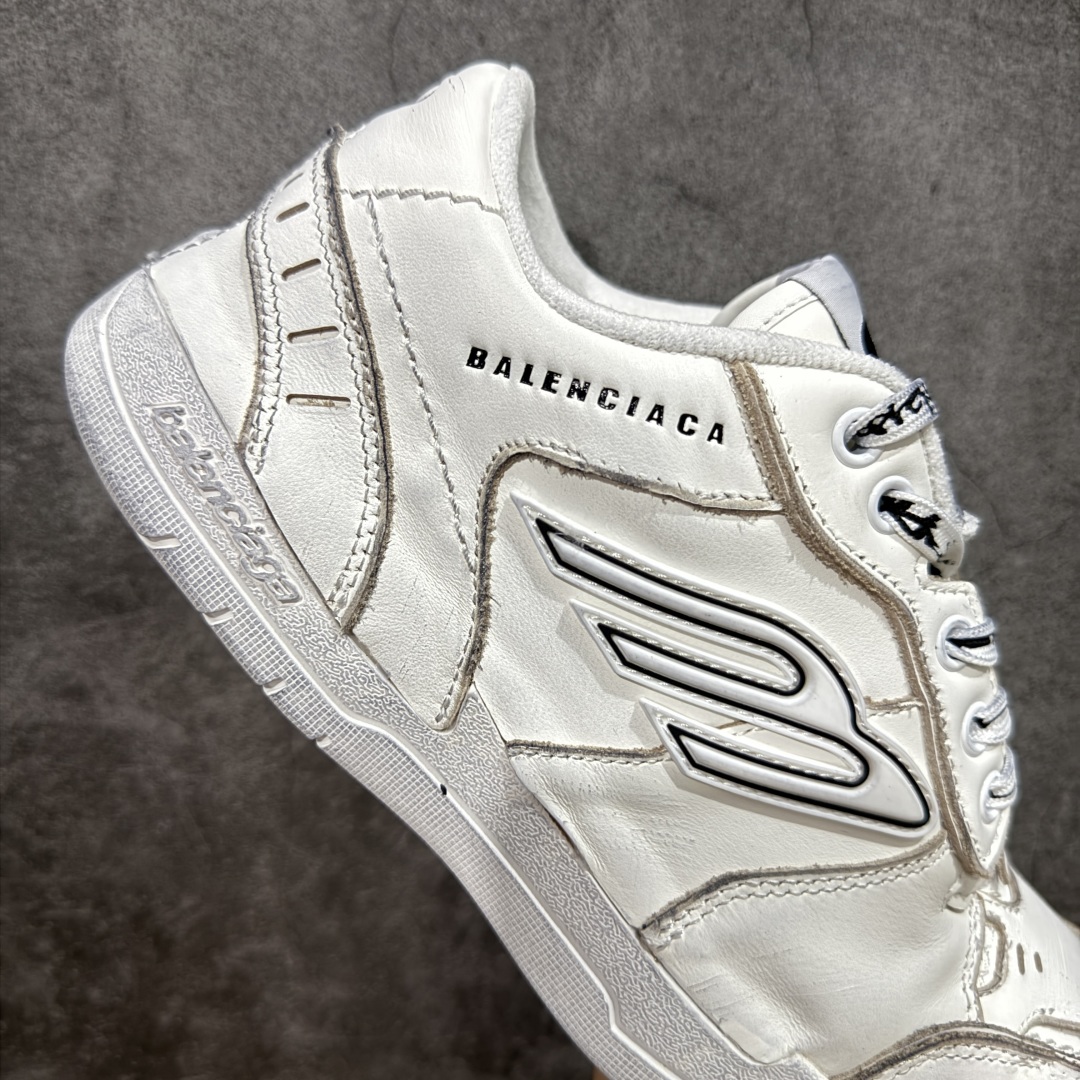 图片[7]-【OK纯原版】Balenciaga Hamptons Worn-Out 巴黎世家十八18代 涤纶（聚酯纤维）牛皮革 圆头系带 低帮 生活休闲鞋板鞋 全套原纸板楦头开发 最原汁原味的灵魂版型 全鞋荧光划线卡点 胶水把控整洁度追求极致完美 每一双都是工艺品 多重QC质检 超越公司货的品控标准 实实在在的免检产品 原盒原配 正确字体电绣 粗细、位置、大小正确 侧边TPU 透气孔匹配意产原版 正确分离大底 TPU软底 原版一致大底LOGO 立体感十足 原厂皮料水洗做旧 采购原厂网纱 偏大一码 尺码：35 36 37 38 39 40 41 42 43 44 45 46-选品中心