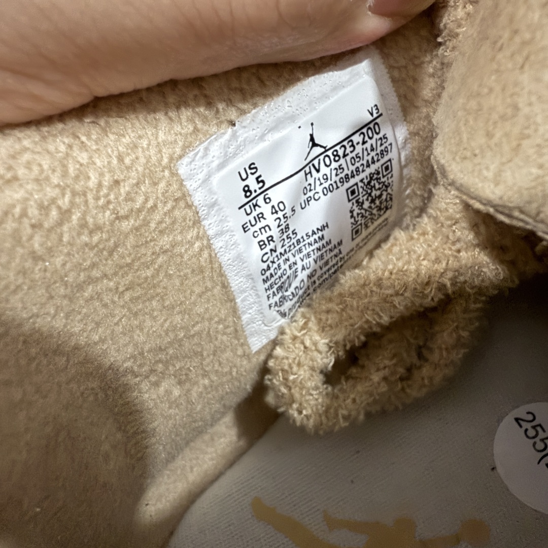 图片[8]-【纯原F版】Air Jordan 4 Retro AJ4 乔丹4代沙漠黄 毛绒卡其  原楦原纸板同源开发 完美呈现乔4的版型 内侧正确双色网格 还原细节 正确气垫颜色 正确网格工艺 正确拉帮工艺 全鞋原装材料制作 原档案原模具打造 货号：HV0823-200 尺码：36-48.5-选品中心