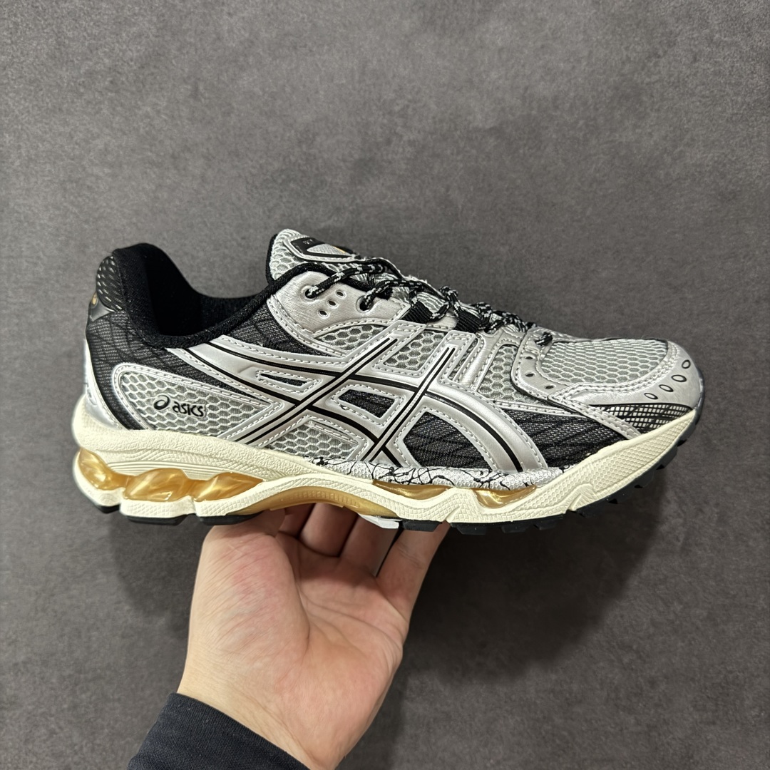 【K8】亚瑟士/ASICS Gel-Nimbus 10.1 雨云10.1代系列轻量缓震休闲运动跑步鞋 黑黄银 货号:1203A673-100 #采用环保太空合成革配合透气网眼布鞋面材质 #中底3D可视GEL缓震胶效果 #升级EVA全新缓震中底部位科技组合耐磨橡胶外底片❗️ 尺码:36 37 37.5 38 39 39.5 40 40.5 41.5 42 42.5 43.5 44 45 编码:YBB270280-选品中心