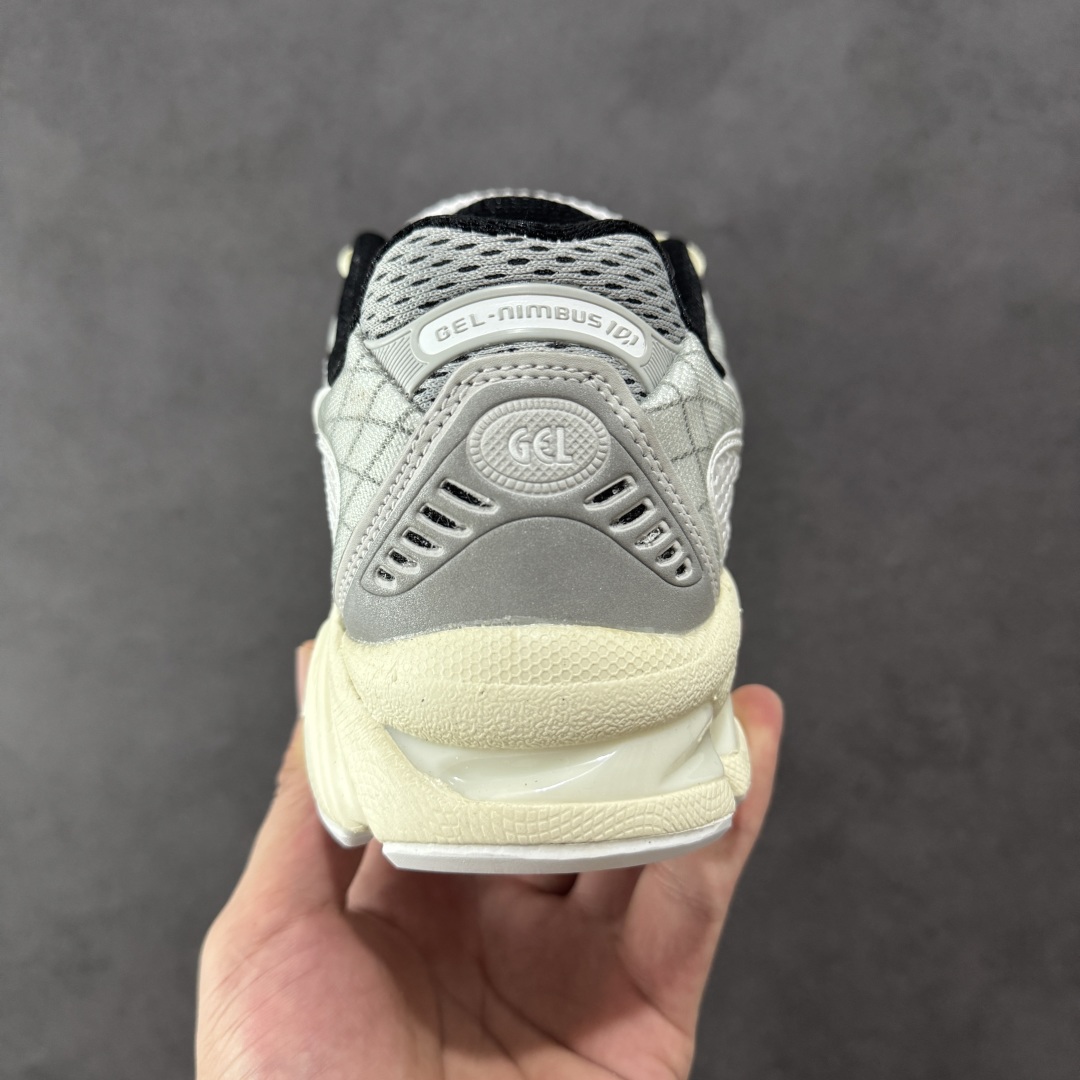 图片[4]-【K8】亚瑟士/ASICS Gel-Nimbus 10.1 雨云10.1代系列轻量缓震休闲运动跑步鞋 白灰 货号：1203A543-020 #采用环保太空合成革配合透气网眼布鞋面材质 #中底3D可视GEL缓震胶效果 #升级EVA全新缓震中底部位科技组合耐磨橡胶外底片❗️ 尺码：36 37 37.5 38 39 39.5 40 40.5 41.5 42 42.5 43.5 44 45 编码：YBB270280-选品中心