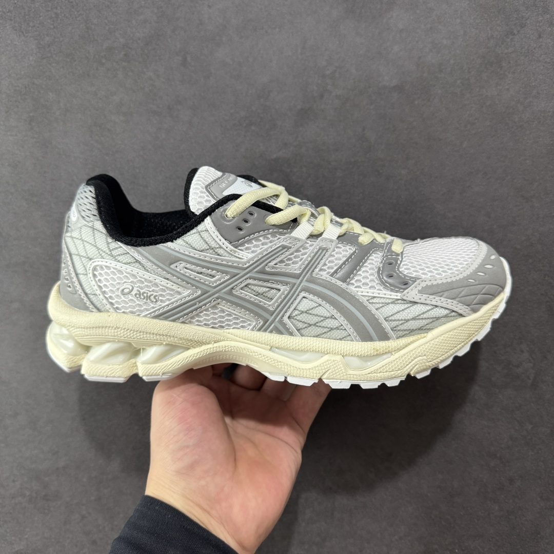 【K8】亚瑟士/ASICS Gel-Nimbus 10.1 雨云10.1代系列轻量缓震休闲运动跑步鞋 白灰 货号:1203A543-020 #采用环保太空合成革配合透气网眼布鞋面材质 #中底3D可视GEL缓震胶效果 #升级EVA全新缓震中底部位科技组合耐磨橡胶外底片❗️ 尺码:36 37 37.5 38 39 39.5 40 40.5 41.5 42 42.5 43.5 44 45 编码:YBB270280-选品中心