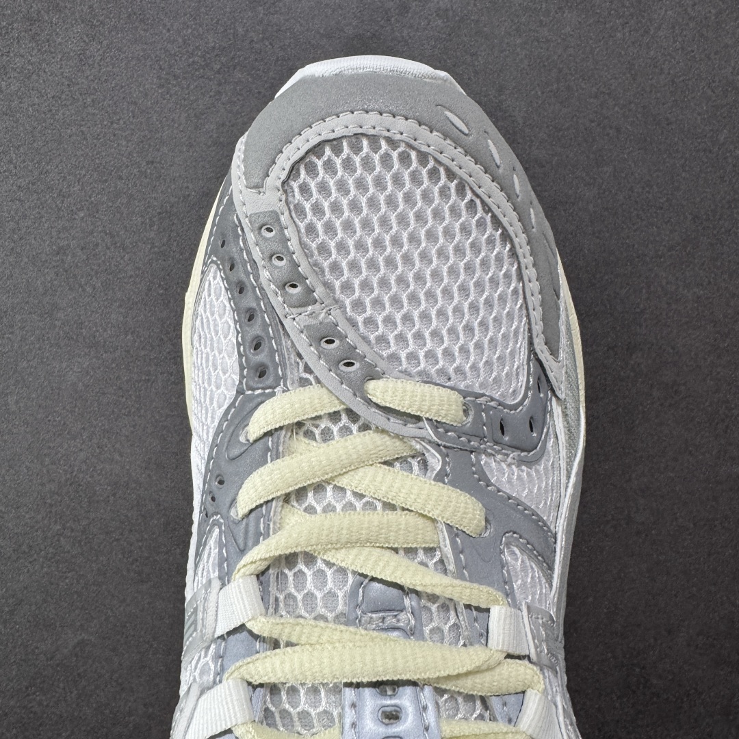 图片[8]-【K8】亚瑟士/ASICS Gel-Nimbus 10.1 雨云10.1代系列轻量缓震休闲运动跑步鞋 白灰 货号：1203A543-020 #采用环保太空合成革配合透气网眼布鞋面材质 #中底3D可视GEL缓震胶效果 #升级EVA全新缓震中底部位科技组合耐磨橡胶外底片❗️ 尺码：36 37 37.5 38 39 39.5 40 40.5 41.5 42 42.5 43.5 44 45 编码：YBB270280-选品中心