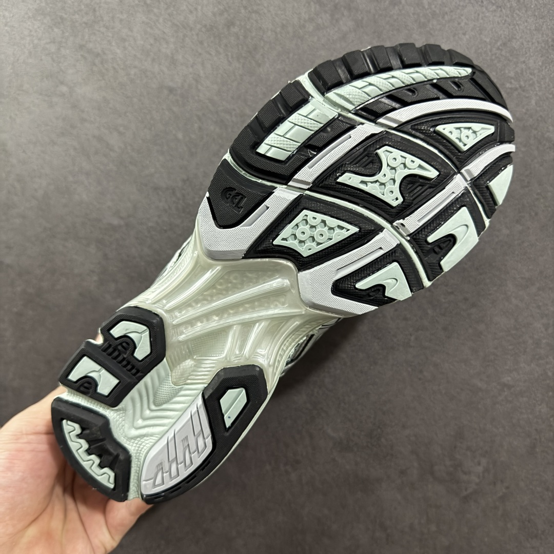 图片[9]-【K8】亚瑟士/ASICS Gel-Nimbus 10.1 雨云10.1代系列轻量缓震休闲运动跑步鞋 黑绿银 货号：1203A543-400 #采用环保太空合成革配合透气网眼布鞋面材质 #中底3D可视GEL缓震胶效果 #升级EVA全新缓震中底部位科技组合耐磨橡胶外底片❗️ 尺码：36 37 37.5 38 39 39.5 40 40.5 41.5 42 42.5 43.5 44 45 编码：YBB270280-选品中心