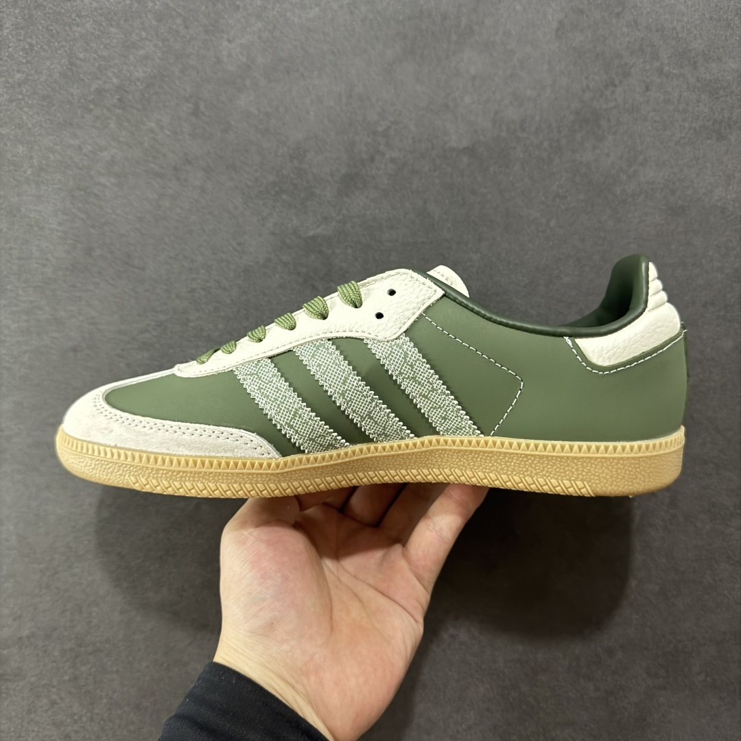 图片[2]-【定制版】adidas originals Samba OG x GUCCI 灰绿 桑巴舞系列复古经典轻便板鞋 此款以简约大方的造型设计 给人以随性休闲的时尚格调 穿着舒适轻便，运动灵活自如 满足日常个性穿搭 货号：DX0011 尺码：36 36.5 37 38 38.5 39 40 40.5 41 42 42.5 43 44 44.5 45-选品中心