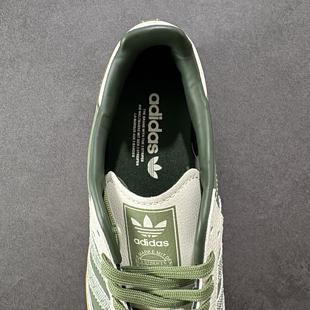 图片[7]-【定制版】adidas originals Samba OG x GUCCI 灰绿 桑巴舞系列复古经典轻便板鞋 此款以简约大方的造型设计 给人以随性休闲的时尚格调 穿着舒适轻便，运动灵活自如 满足日常个性穿搭 货号：DX0011 尺码：36 36.5 37 38 38.5 39 40 40.5 41 42 42.5 43 44 44.5 45-选品中心