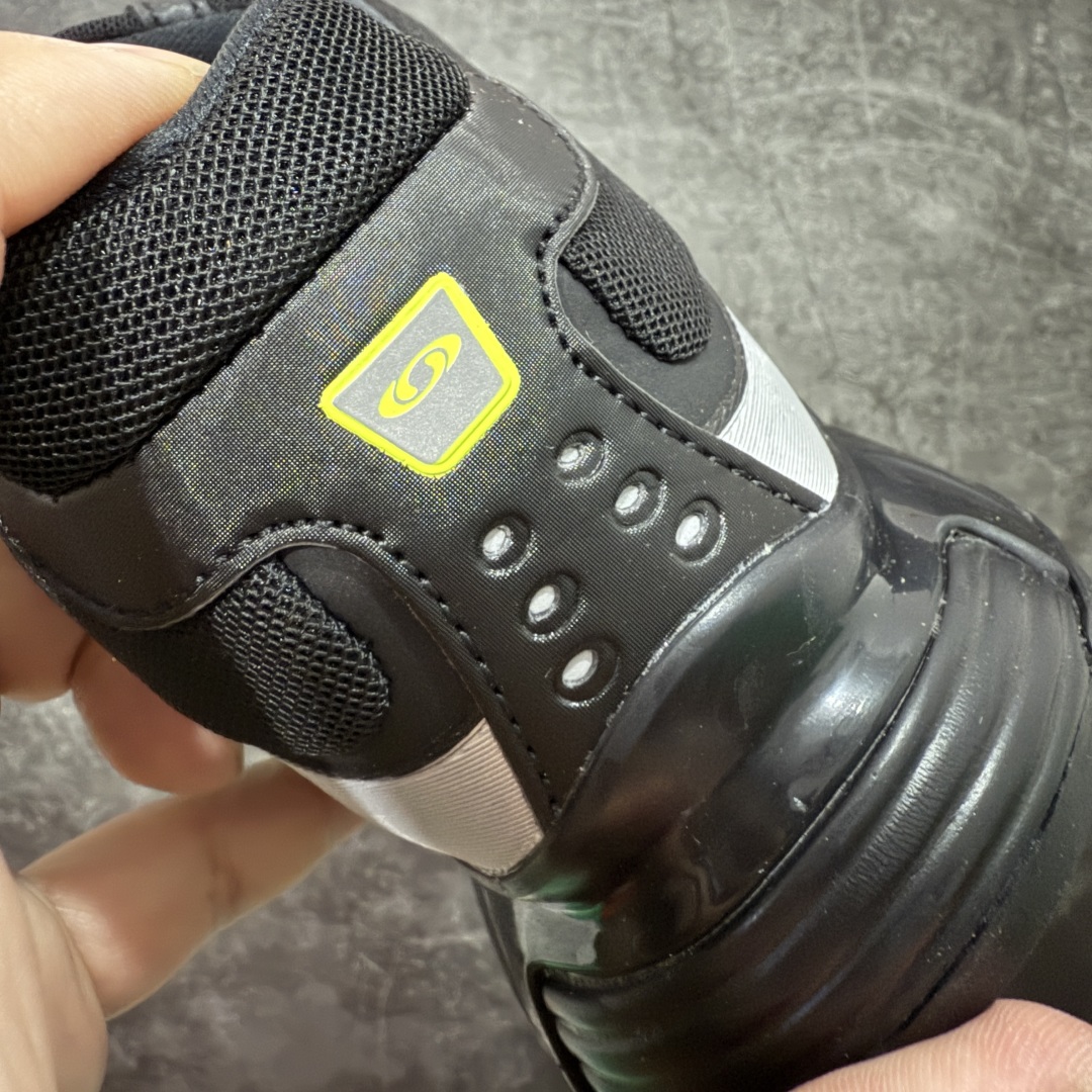 图片[2]-【666版本】SALOMON 萨洛蒙 XT-WHISPER 舒适百搭耐磨轻便低帮 休闲越野训练城市通勤跑步鞋 男女同款 黑绿银 纯原外贸平台特供订单 耗时半年巨作 #全套原纸板楦头开发 #原厂特供网布配套加持 #确保原汁原味 完美呈现版型 #原档数据独家私模五层组合大底 #男女鞋同步官方开发至46 #原装Ortholite轻量化鞋垫 #中底布带钢印编号 原厂TPU锁扣 #进口港宝加持 后跟自然饱满 还原公司包裹性 #鞋面采用SENSIFT贴合技术 #全方位贴合包裹脚型 #鞋跟部鞋底牵引设计 #提供强大的抓地性能 #更适应野外崎岖不平的道路 #基于 SALOMON 初代 XT 鞋身造型并搭载 4D ADVANCED CHASSIS™ 大底打造而成 为这款 XT-WHISPER 带来了多项足部控制与保护等功能性 如在运动过程中控制左右晃动的过程而提高稳定性、改善长途越野过程中足中到足尖的过渡、提高感知岩石的精确度以抵抗尖锐物体对脚底的伤害以及采用动态缓冲来增强穿着舒适感 从而减轻疲劳感 使 XT-WHISPER 成为一双舒适且安全的户外之履 货号：477616 尺码：36 36.5 37.5 38 38.5 39 40 40.5 41 42 42.5 43 44 45 46-选品中心