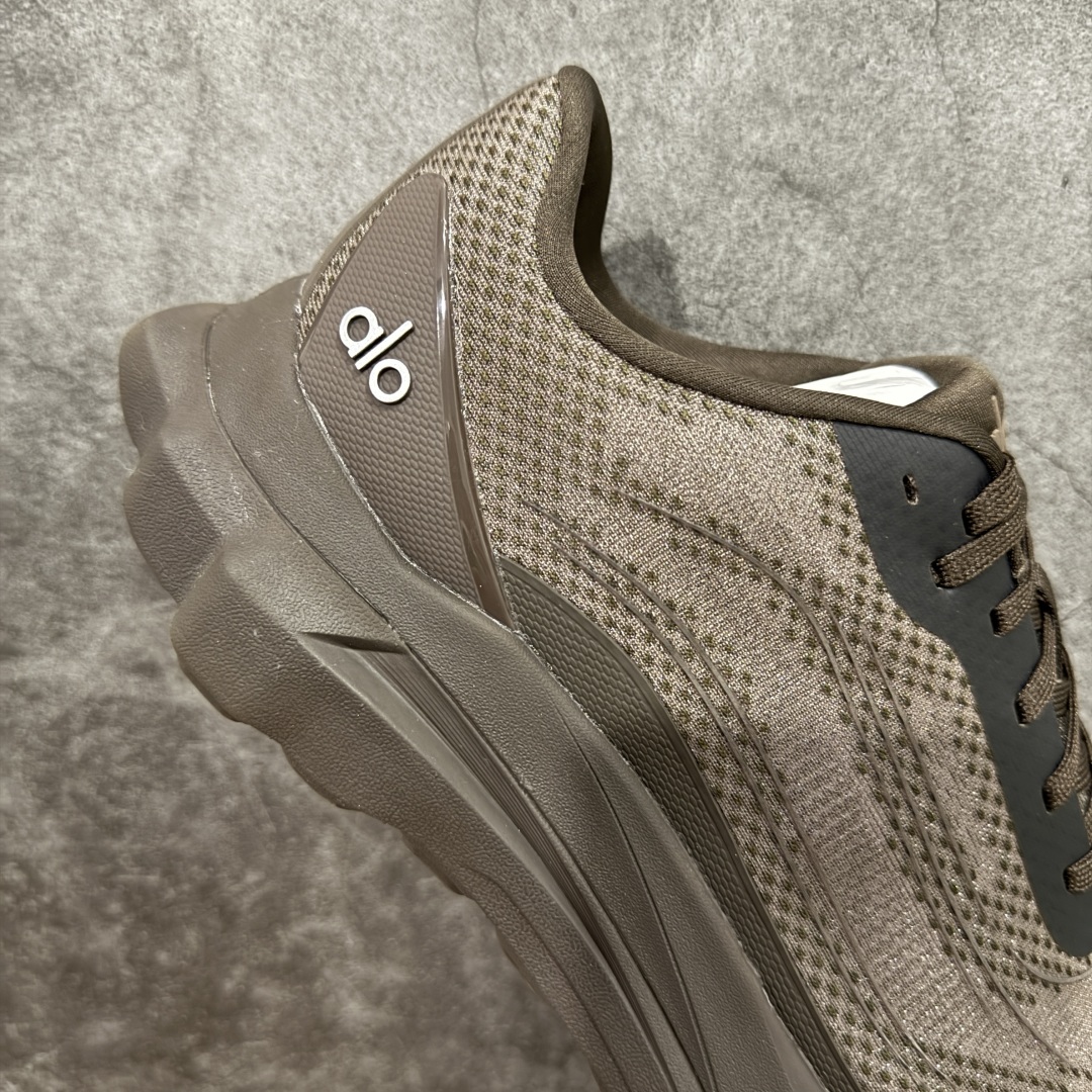 图片[7]-【LW版本】Alo Runner 明星同款 四季常青款增高低帮休闲生活鞋 棕色  1：1复刻 细节一步到位 采用增高4CM防滑耐磨鞋底 随意搭配的都好看的鞋子  尺码：36 37 38 39 40 41 42 43 44 45-选品中心