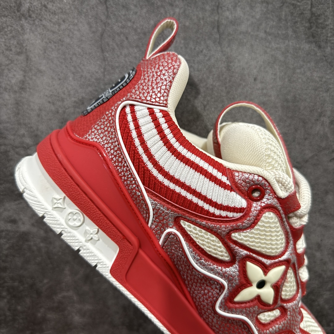 图片[7]-【广东纯原版本】Louis Vuitton LV Skate时装走秀圆头系带运动鞋 完美鞋型超高的清洁度 零毛边线头瑕疵 全套原楦原纸版原鞋开模 全网最具灵魂的版型 正确原装黄色鞋盒 正确中底印花 鞋面印花3D高频深度立体 全鞋电脑针车 紧密相连 针距密度一致 环保乳胶注塑鞋垫 厚度脚感还原原版 皮面裁剪部位 统一油边封口工艺 原装橡胶大底含胶量大底组合零偏差 专柜全套包装 防尘袋 说明书 质保卡 男女鞋 尺码：35 36 37 38 39 40 41 42 43 44 45-选品中心