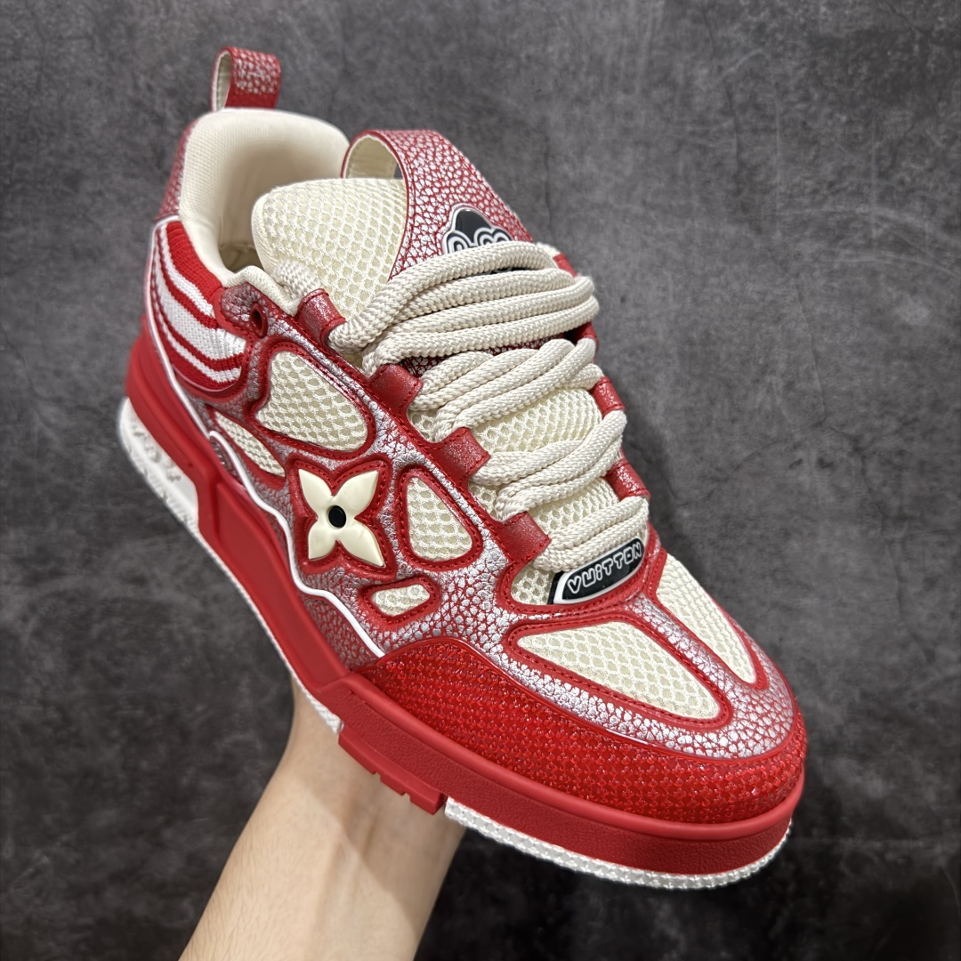 图片[3]-【广东纯原版本】Louis Vuitton LV Skate时装走秀圆头系带运动鞋 完美鞋型超高的清洁度 零毛边线头瑕疵 全套原楦原纸版原鞋开模 全网最具灵魂的版型 正确原装黄色鞋盒 正确中底印花 鞋面印花3D高频深度立体 全鞋电脑针车 紧密相连 针距密度一致 环保乳胶注塑鞋垫 厚度脚感还原原版 皮面裁剪部位 统一油边封口工艺 原装橡胶大底含胶量大底组合零偏差 专柜全套包装 防尘袋 说明书 质保卡 男女鞋 尺码：35 36 37 38 39 40 41 42 43 44 45-选品中心