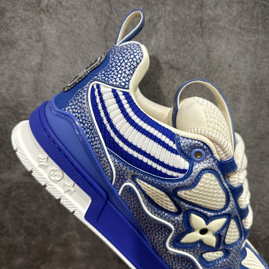 图片[7]-【广东纯原版本】Louis Vuitton LV Skate时装走秀圆头系带运动鞋 完美鞋型超高的清洁度 零毛边线头瑕疵 全套原楦原纸版原鞋开模 全网最具灵魂的版型 正确原装黄色鞋盒 正确中底印花 鞋面印花3D高频深度立体 全鞋电脑针车 紧密相连 针距密度一致 环保乳胶注塑鞋垫 厚度脚感还原原版 皮面裁剪部位 统一油边封口工艺 原装橡胶大底含胶量大底组合零偏差 专柜全套包装 防尘袋 说明书 质保卡 男女鞋 尺码：35 36 37 38 39 40 41 42 43 44 45-选品中心