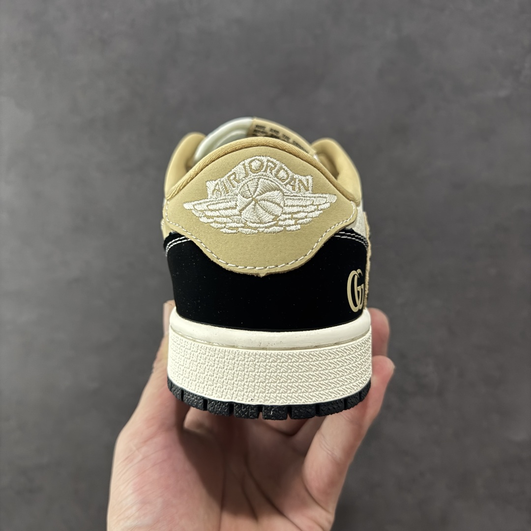 图片[4]-【定制版】Air Jordan 1 Low OG AJ1 乔1反转倒勾 X GUCCI联名款休闲运动篮球鞋 完美品质出货 鞋面切割工整 冲孔整齐干净 中底拉帮线 整体清洁度非常好 货号：XB1979-014 尺码：36 36.5 37.5 38 38.5 39 40 40.5 41 42 42.5 43 44 44.5 45 编码：CCB310320-选品中心