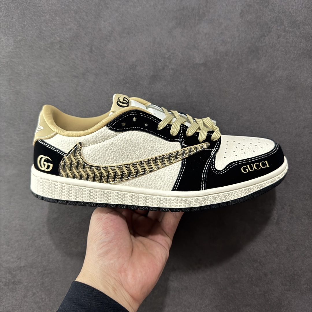 【定制版】Air Jordan 1 Low OG AJ1 乔1反转倒勾 X GUCCI联名款休闲运动篮球鞋 完美品质出货 鞋面切割工整 冲孔整齐干净 中底拉帮线 整体清洁度非常好 货号:XB1979-014 尺码:36 36.5 37.5 38 38.5 39 40 40.5 41 42 42.5 43 44 44.5 45 编码:CCB310320-选品中心