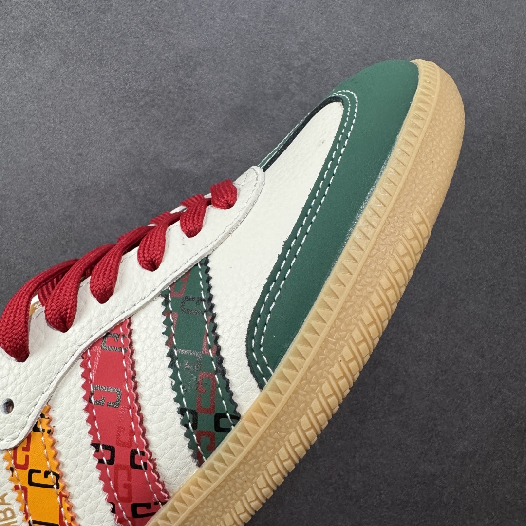 图片[5]-【定制版】adidas originals Samba OG x GUCCI 绿白红 桑巴舞系列复古经典轻便板鞋 此款以简约大方的造型设计 给人以随性休闲的时尚格调 穿着舒适轻便，运动灵活自如 满足日常个性穿搭 货号：DB0001 尺码：36 36.5 37 38 38.5 39 40 40.5 41 42 42.5 43 44 44.5 45-选品中心