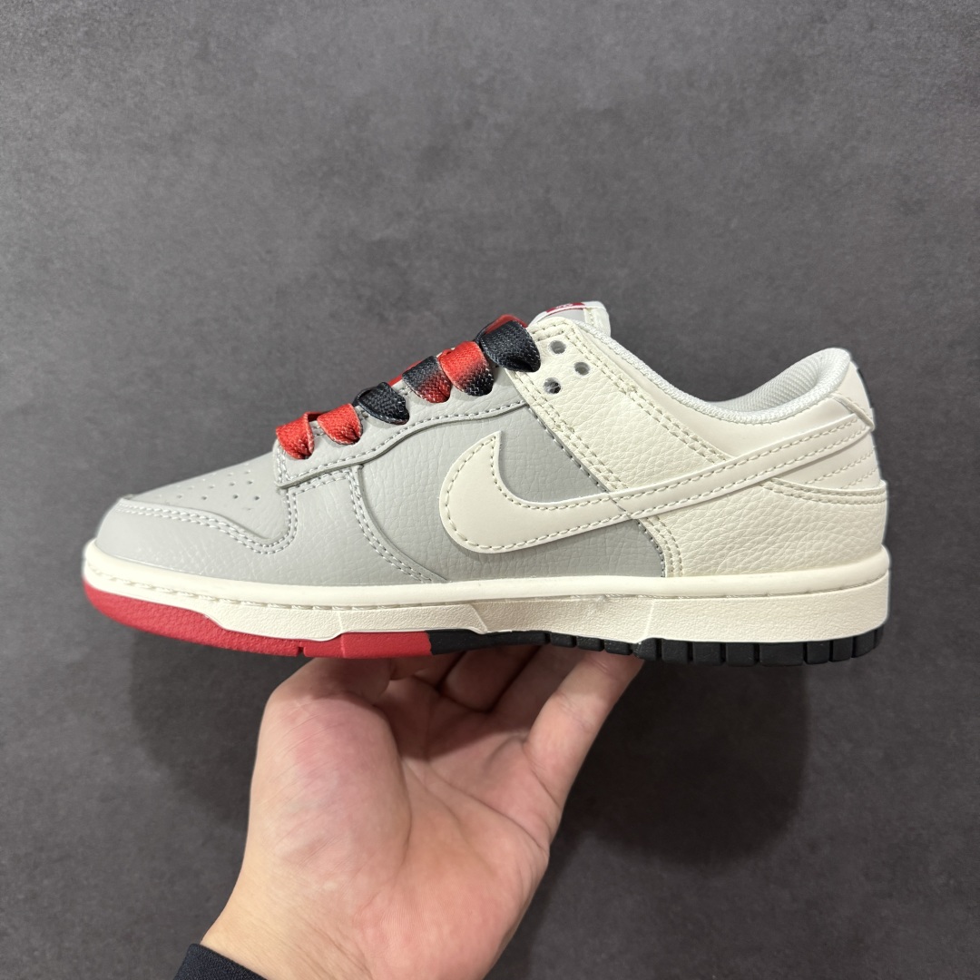 图片[2]-280💰【定制版】Nike SB Dunk Low Supreme联名 双拼米灰三勾 高端定制 低帮休闲板鞋 #大厂纯原品质出货 定制鞋盒 超高清洁度 皮料切割干净无任何毛边 细节完美 货号：QW5836-010 尺码：36 36.5 37.5 38 38.5 39 40 40.5 41 42 42.5 43 44 44.5 45-选品中心