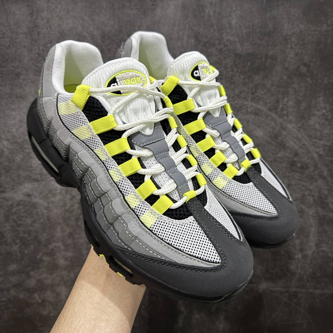 【EM纯原/小绿x】NK Air Max 95 OG 联名复古舒适气垫运动鞋 CT1689-001 全部配色 原鞋开发生产 高度还原 一眼ZP既视感 男女鞋真标半码制 原楦原纸版数据开发 环保进口透气牛皮革材质 高弹EVA缓震中底组合开窗式Air气垫装置 外置防滑耐磨橡胶外底❗ 尺码：36 37.5 38 38.5 39 40 40.5 41 42 42.5 43 44 44.5 45 46 47.5-选品中心