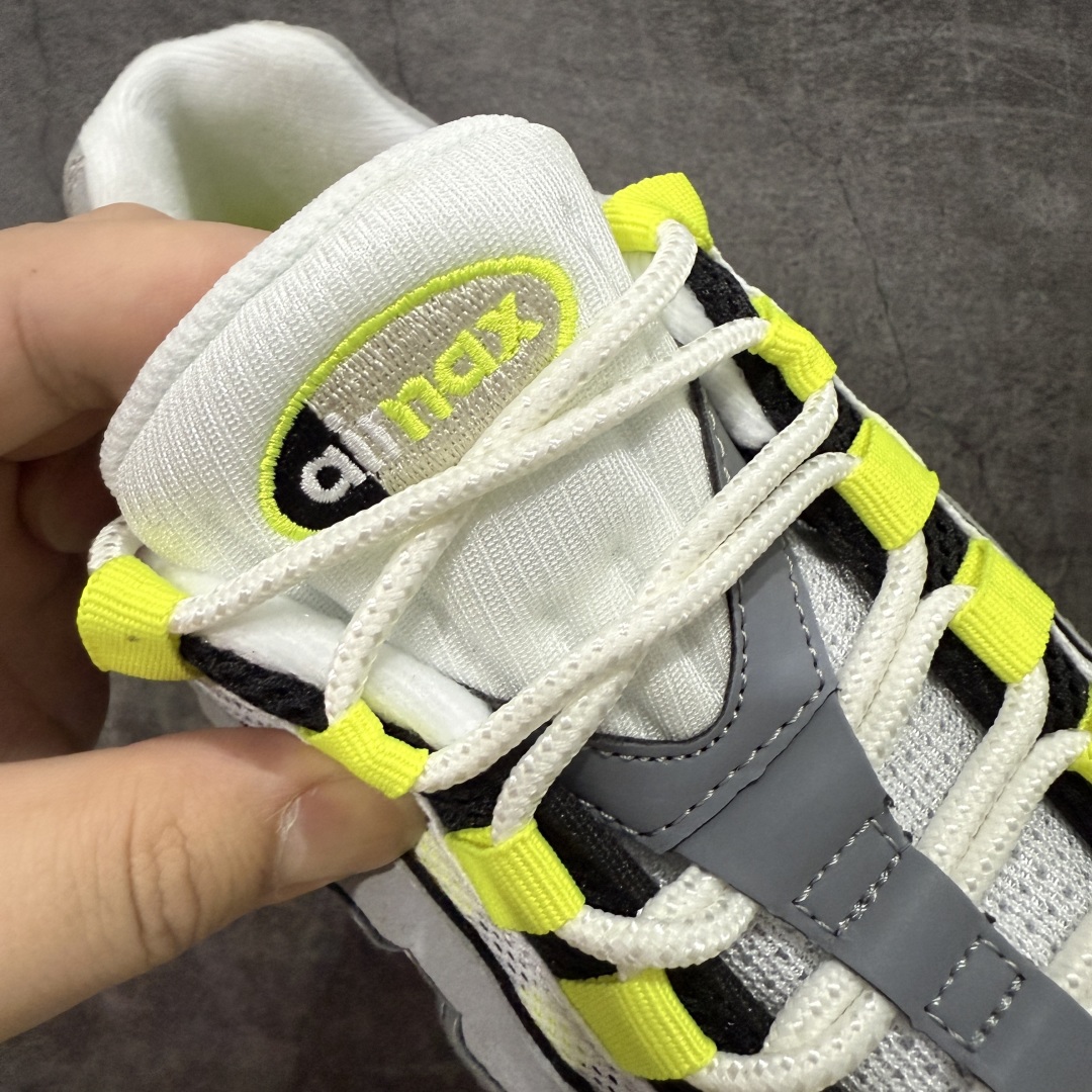 图片[6]-【EM纯原/小绿x】NK Air Max 95 OG 联名复古舒适气垫运动鞋 CT1689-001 全部配色 原鞋开发生产 高度还原 一眼ZP既视感 男女鞋真标半码制 原楦原纸版数据开发 环保进口透气牛皮革材质 高弹EVA缓震中底组合开窗式Air气垫装置 外置防滑耐磨橡胶外底❗ 尺码：36 37.5 38 38.5 39 40 40.5 41 42 42.5 43 44 44.5 45 46 47.5-选品中心