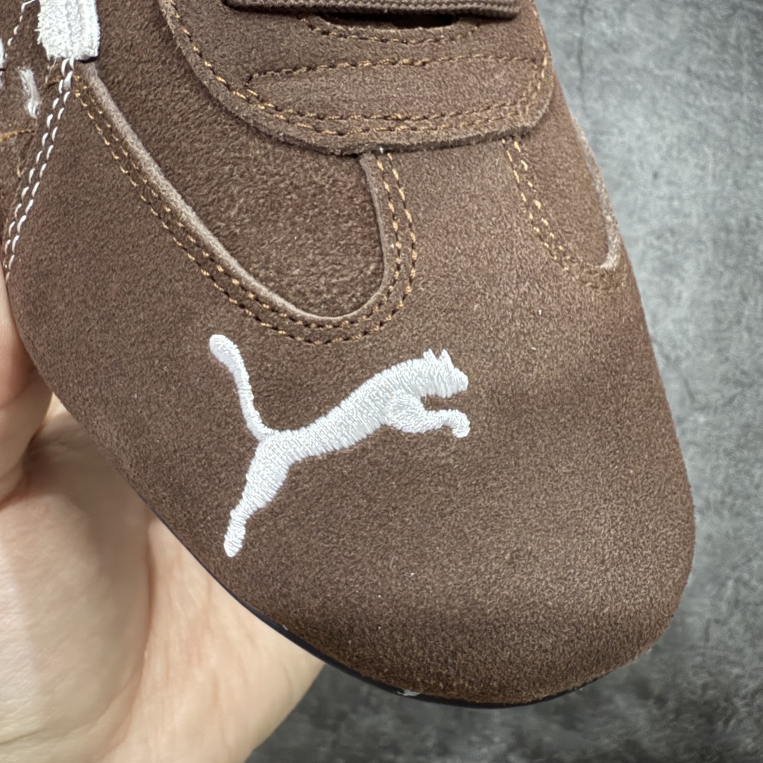 图片[5]-【首发版】巴黎世家联名款The Open Product x Puma Speedcat 极速赛车系列彪马低帮生活休闲鞋 原装档案原数据纸版楦型 采用原厂固色翻毛皮鞋面材质 二次成型\’猛帮\’成型工艺 全球知名运动品牌PUMA宝马赛车系列，融合了宝马车队的标志性配色，以趣味十足又前卫复古的设计引领潮流，将赛道精神融入街头时尚，开启前卫竞速之旅。自1978年巴伐利亚车队走上世界舞台，宝马赛车就在全球汽车制造和赛车运动领域留下了浓墨重彩的一笔。全新的两款BMW MMS Roma与BMW MMS Speedboat鞋款，均从宝马车型中汲取灵感。以黑或白为底色，融入经典配色，主打前卫复古风。Roma鞋款的鞋侧以复古的流线造型，缀以宝马经典Logo，巧妙吸睛；而Speedcat鞋款以亮眼三色条纹元素缀以舒适鞋面，赋予了独特的个性美学，演绎赛车的无尽能量 货号 406519 05 尺码 36 37 38 39 40 41 42 43 44 45 ｛官方同布 无半码｝ ⚠️-选品中心