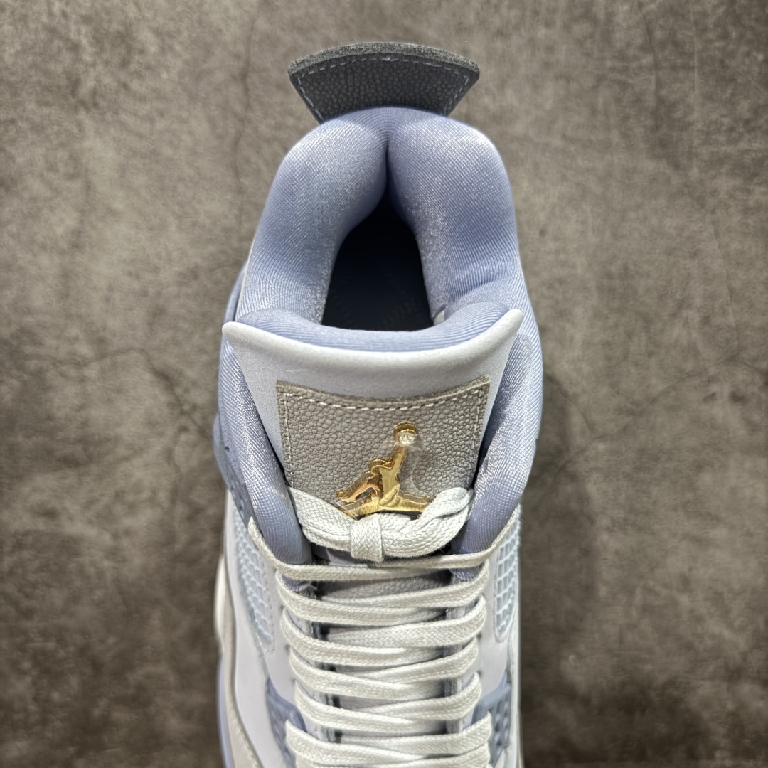  
【纯原版本】Air Jordan AJ4 UN联名蓝！
货号：HV9204-407！
尺码：40 4