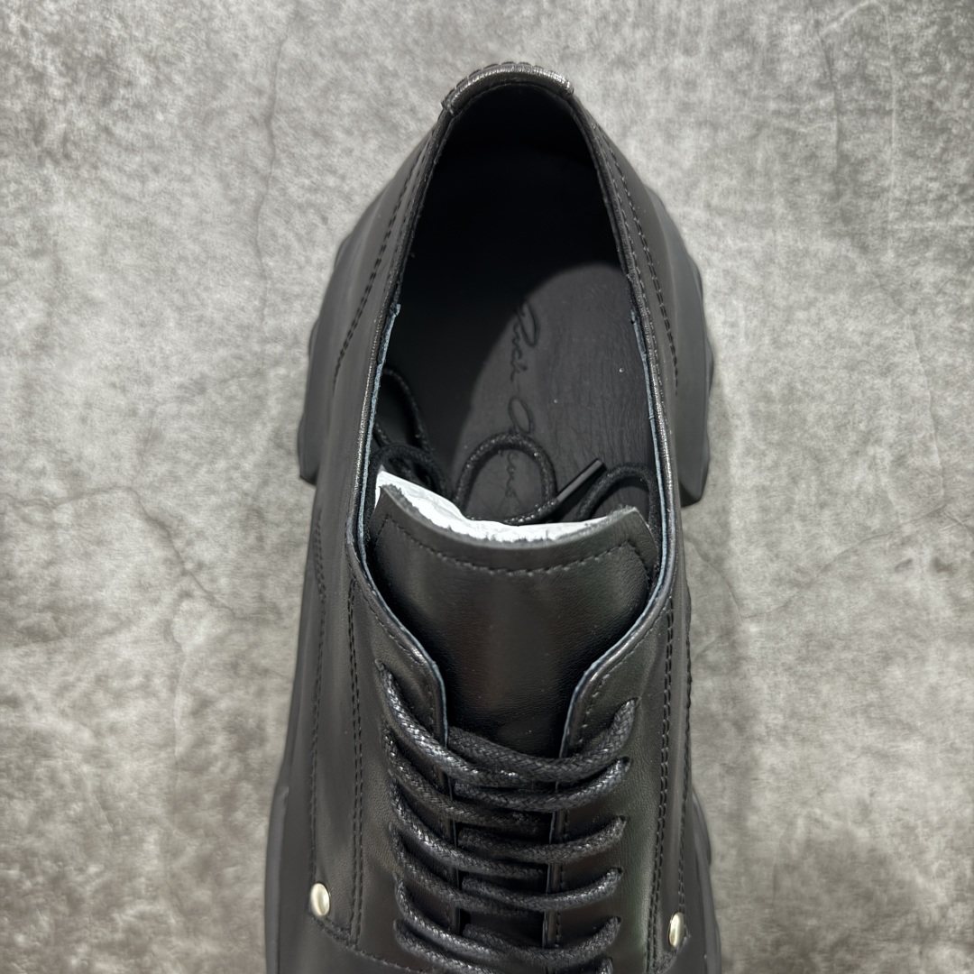  瑞克·欧文斯 / Rick Owens
RO欧文斯德比皮鞋
RICK OWENS 25 春夏 HOLL