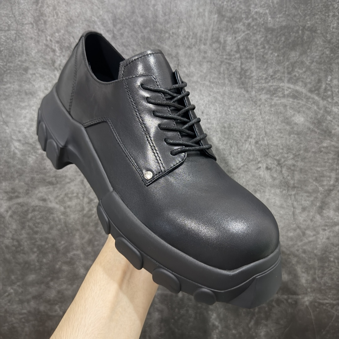  瑞克·欧文斯 / Rick Owens
RO欧文斯德比皮鞋
RICK OWENS 25 春夏 HOLL