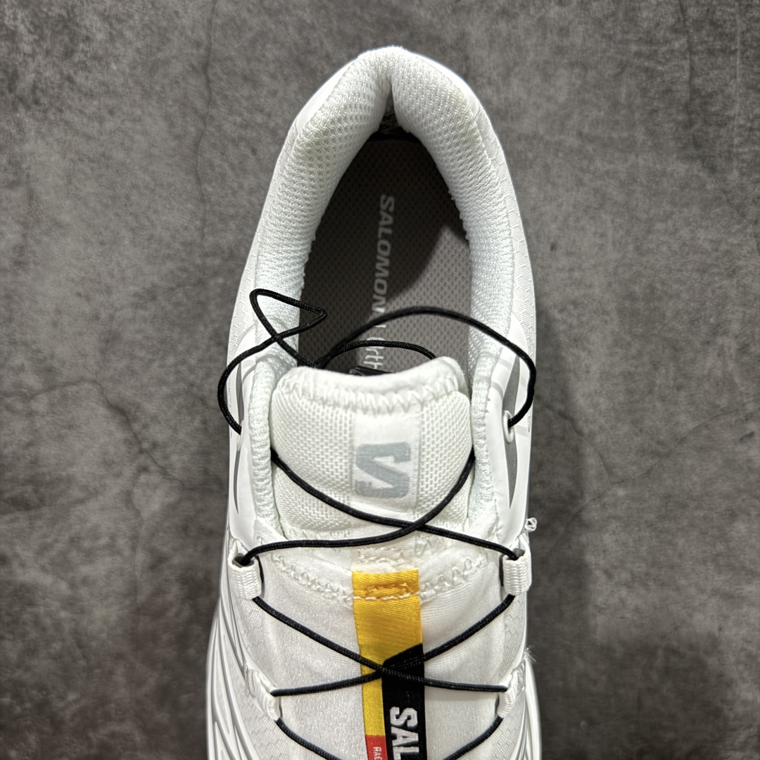 图片[8]-【绿X版】 Salomon XT-6 Gore-Tex防水款 萨洛蒙复古潮流户外机能登山跑鞋 白银 纯原外贸平台特供订单 耗时半年巨作 全套原纸板楦头开发 原厂特供网布配套加持 确保原汁原味 完美呈现版型 原档数据独家私模五层组合大底 男女鞋同步官方开发至46.5 原装Ortholite轻量化鞋垫 中底布带钢印编号 原厂TPU锁扣 进口港宝加持 后跟自然饱满 还原公司包裹性 鞋面以“锯齿”状的包裹系统呈现 在基色底之下加入了各种色点缀 将公司的最新技术和时尚前卫的造型融入耐用的长跑款式中 鞋面由 TPU 薄膜制成 并焊接在高耐磨网眼上 使其既时尚又坚固 由 ACS底盘支撑 可增强稳定性和支撑力 以及由橡胶凸耳 Contragrip外底覆盖的 EVA 缓冲中底 旨在应对崎岖的地形 鞋舌上的彩色Salomon 标签、Quicklace 系统以及鞋头、鞋舌和鞋跟上的附加品牌使细节更加完美 让穿着者可以轻松驾驭户外与通勤下的任何运动生活场景 无缝鞋身户外随意纵横 颜值与脚感兼备 出街通勤 绝对非常吸睛 你值得拥有 尺码：36 36.5 37.5 38 38.5 39 40 40.5 41 42 42.5 43 44 44.5 45 46 46.5-选品中心