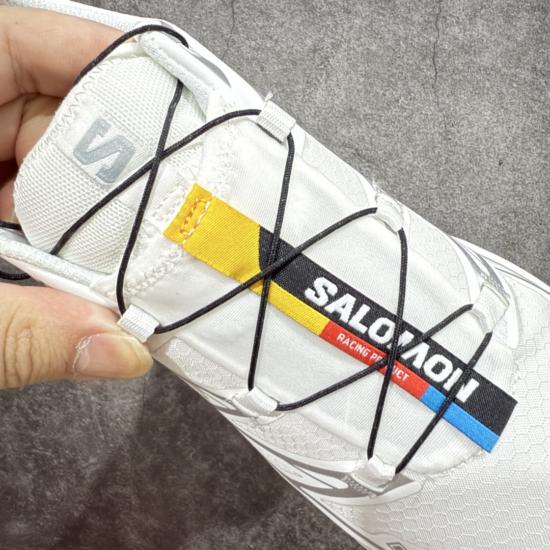 图片[7]-【绿X版】 Salomon XT-6 Gore-Tex防水款 萨洛蒙复古潮流户外机能登山跑鞋 白银 纯原外贸平台特供订单 耗时半年巨作 全套原纸板楦头开发 原厂特供网布配套加持 确保原汁原味 完美呈现版型 原档数据独家私模五层组合大底 男女鞋同步官方开发至46.5 原装Ortholite轻量化鞋垫 中底布带钢印编号 原厂TPU锁扣 进口港宝加持 后跟自然饱满 还原公司包裹性 鞋面以“锯齿”状的包裹系统呈现 在基色底之下加入了各种色点缀 将公司的最新技术和时尚前卫的造型融入耐用的长跑款式中 鞋面由 TPU 薄膜制成 并焊接在高耐磨网眼上 使其既时尚又坚固 由 ACS底盘支撑 可增强稳定性和支撑力 以及由橡胶凸耳 Contragrip外底覆盖的 EVA 缓冲中底 旨在应对崎岖的地形 鞋舌上的彩色Salomon 标签、Quicklace 系统以及鞋头、鞋舌和鞋跟上的附加品牌使细节更加完美 让穿着者可以轻松驾驭户外与通勤下的任何运动生活场景 无缝鞋身户外随意纵横 颜值与脚感兼备 出街通勤 绝对非常吸睛 你值得拥有 尺码：36 36.5 37.5 38 38.5 39 40 40.5 41 42 42.5 43 44 44.5 45 46 46.5-选品中心