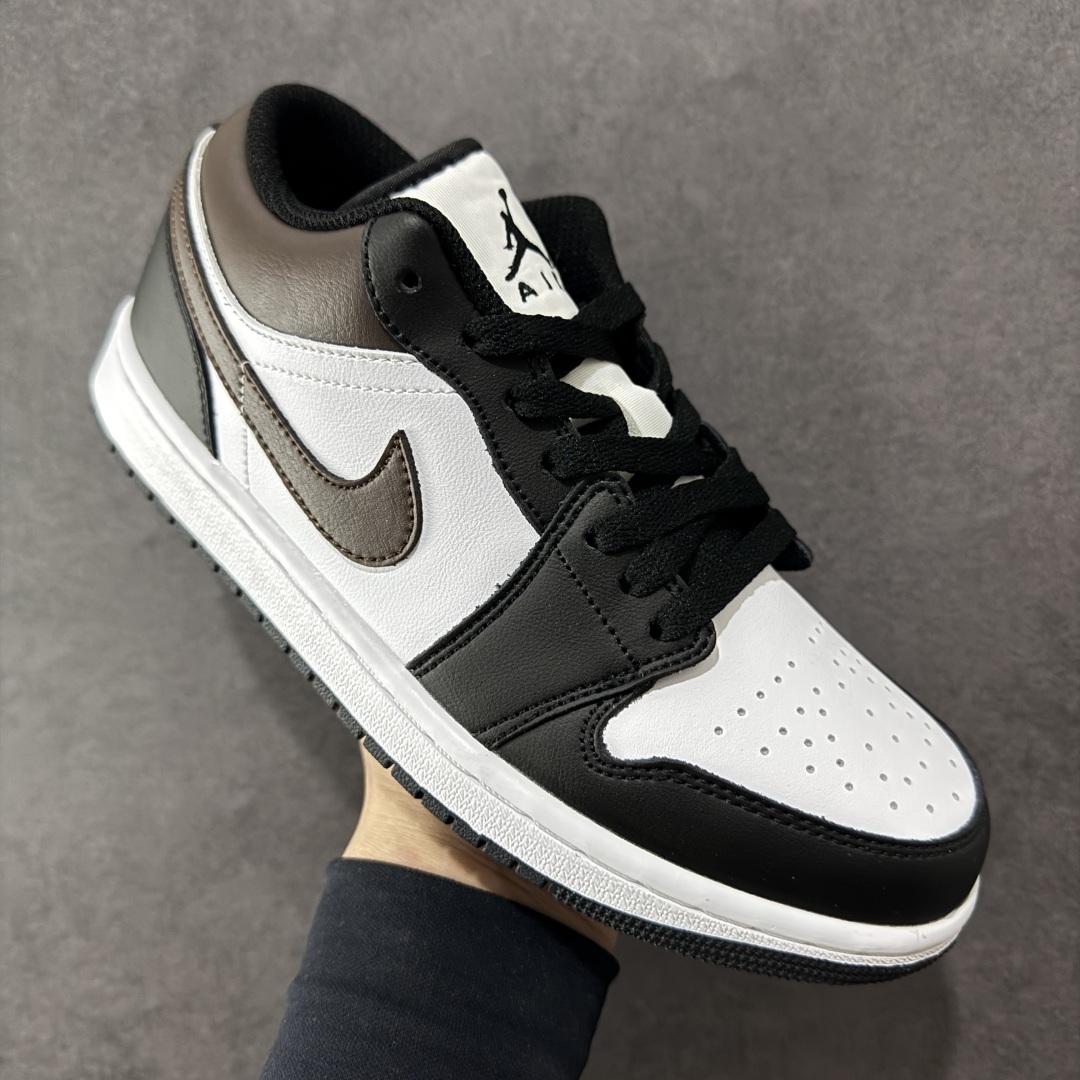 图片[3]-【K版】Air Jordan AJ1 Low 低帮 黑白棕 IQ3393-010 全新流水线出品 市场第二梯队最强版 全部原鞋开发 原楦原纸板开发 全鞋电脑针车 原厂内置全掌气垫 原盒内在原标 唯一Zp原版鞋带绑法 免检产品 全新2022版型 全头层皮料 完美零毛边处理 原厂配置全掌气垫 价格定位良心 新配色陆续出货 尺码：36 36.5 37.5 38 38.5 39 40 40.5 41 42 42.5 43 44 44.5 45 46-选品中心