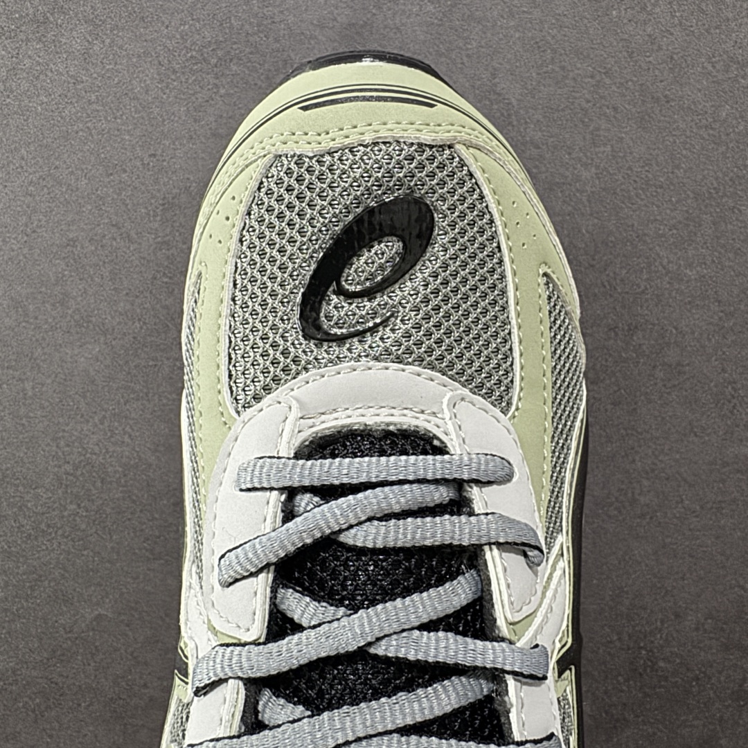 图片[8]-【K8版本】Asics Jog 100 S0阿斯克斯 亚瑟士 14代 低帮 灰绿 男女同款 缓震保护舒适百搭防滑耐磨透气低邦马拉松跑步鞋 Gel-Venturez 6跑鞋重新诠释了复古的跑步形状，并以其2000年代后期的美学理念重新铺装，向我们传奇的GEL-KAYANO系列致敬。通过更新的材料和组件重新诠释了鞋子的性能，此版本成为运动鞋世系中由Toshikazu Venturey以外的其他人设计的第一个迭代版本。火炬的传递也将重新点燃球队的标志性价值，同时在其性能发展上取得进步。这款鞋采用GEL技术的减震技术，与原始的中底具相映成趣，在改善鞋面贴合性的同时，还保留了自2008年起的多层皮革和网眼构造。 货号：1201A715-020 尺码：36-45带半码 编码：YBB220230-选品中心