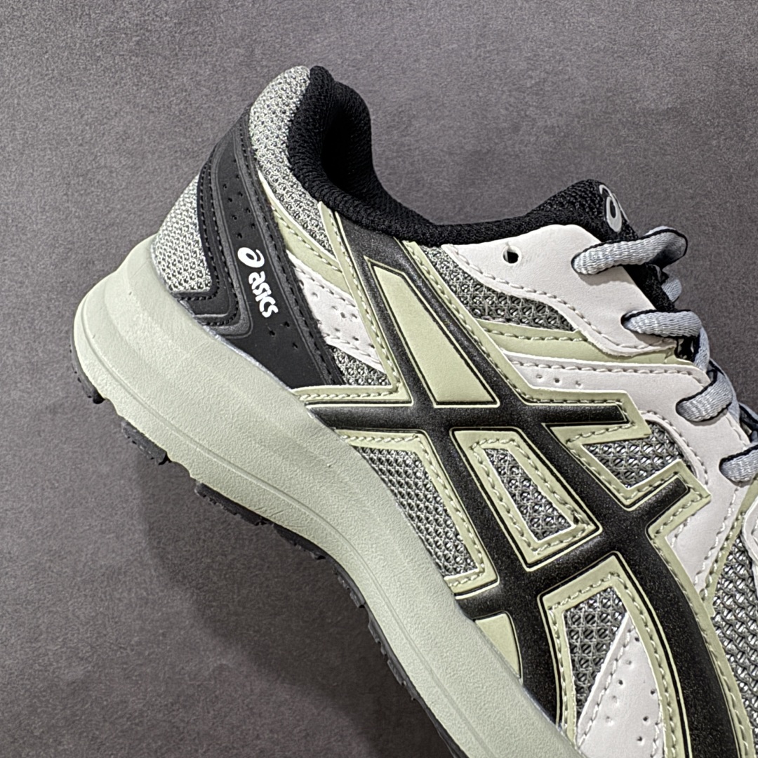 图片[6]-【K8版本】Asics Jog 100 S0阿斯克斯 亚瑟士 14代 低帮 灰绿 男女同款 缓震保护舒适百搭防滑耐磨透气低邦马拉松跑步鞋 Gel-Venturez 6跑鞋重新诠释了复古的跑步形状，并以其2000年代后期的美学理念重新铺装，向我们传奇的GEL-KAYANO系列致敬。通过更新的材料和组件重新诠释了鞋子的性能，此版本成为运动鞋世系中由Toshikazu Venturey以外的其他人设计的第一个迭代版本。火炬的传递也将重新点燃球队的标志性价值，同时在其性能发展上取得进步。这款鞋采用GEL技术的减震技术，与原始的中底具相映成趣，在改善鞋面贴合性的同时，还保留了自2008年起的多层皮革和网眼构造。 货号：1201A715-020 尺码：36-45带半码 编码：YBB220230-选品中心