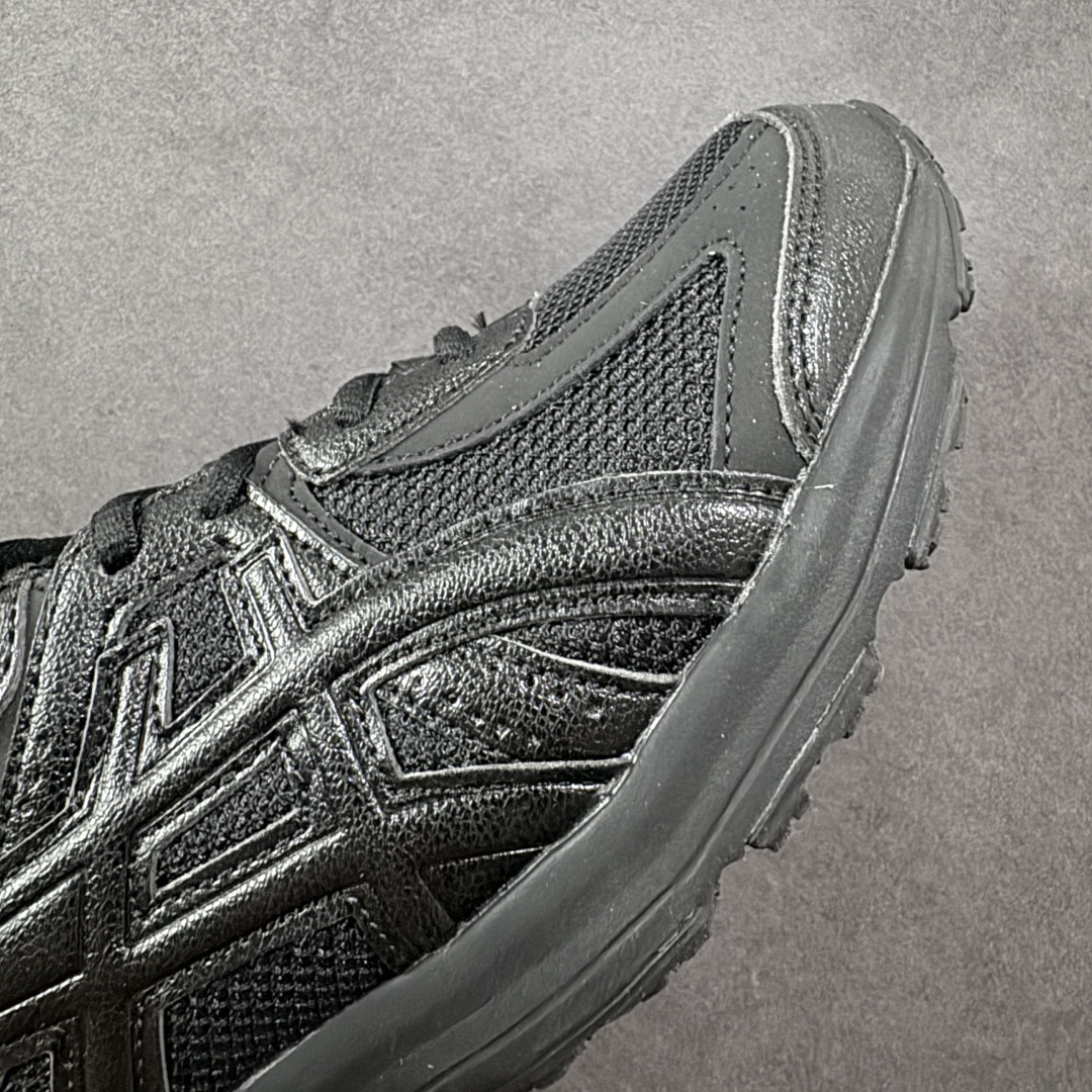 图片[5]-【K8版本】Asics Jog 100 S0阿斯克斯 亚瑟士 14代 低帮 灰绿 男女同款 缓震保护舒适百搭防滑耐磨透气低邦马拉松跑步鞋 Gel-Venturez 6跑鞋重新诠释了复古的跑步形状，并以其2000年代后期的美学理念重新铺装，向我们传奇的GEL-KAYANO系列致敬。通过更新的材料和组件重新诠释了鞋子的性能，此版本成为运动鞋世系中由Toshikazu Venturey以外的其他人设计的第一个迭代版本。火炬的传递也将重新点燃球队的标志性价值，同时在其性能发展上取得进步。这款鞋采用GEL技术的减震技术，与原始的中底具相映成趣，在改善鞋面贴合性的同时，还保留了自2008年起的多层皮革和网眼构造。 货号：122139201-001 尺码：36-45带半码 编码：YBB220230-选品中心