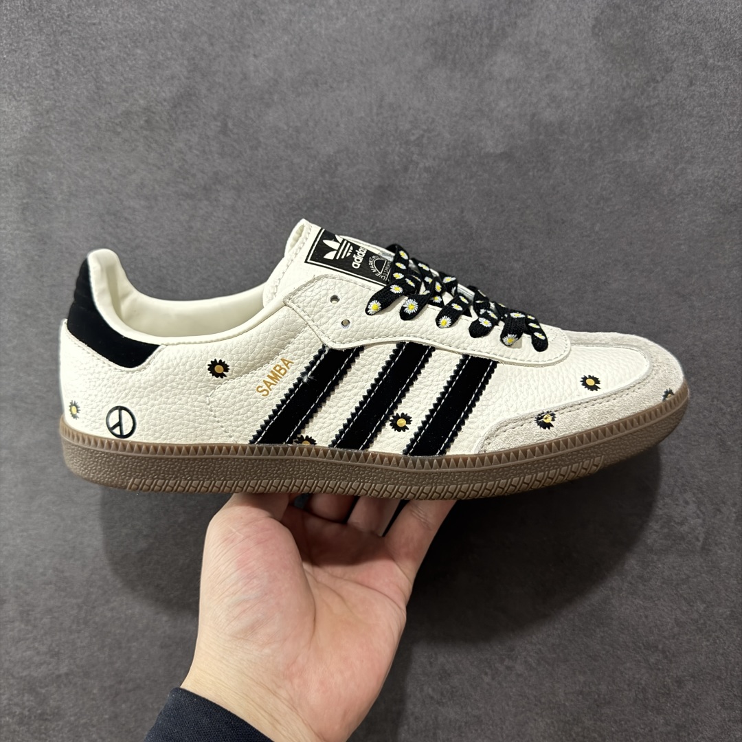 【定制版】adidas originals Samba OG 小雏菊 灰白黑 桑巴舞系列复古经典轻便板鞋 此款以简约大方的造型设计 给人以随性休闲的时尚格调 穿着舒适轻便,运动灵活自如 满足日常个性穿搭 货号:DX0005 尺码:36 36.5 37 38 38.5 39 40 40.5 41 42 42.5 43 44 44.5 45-选品中心