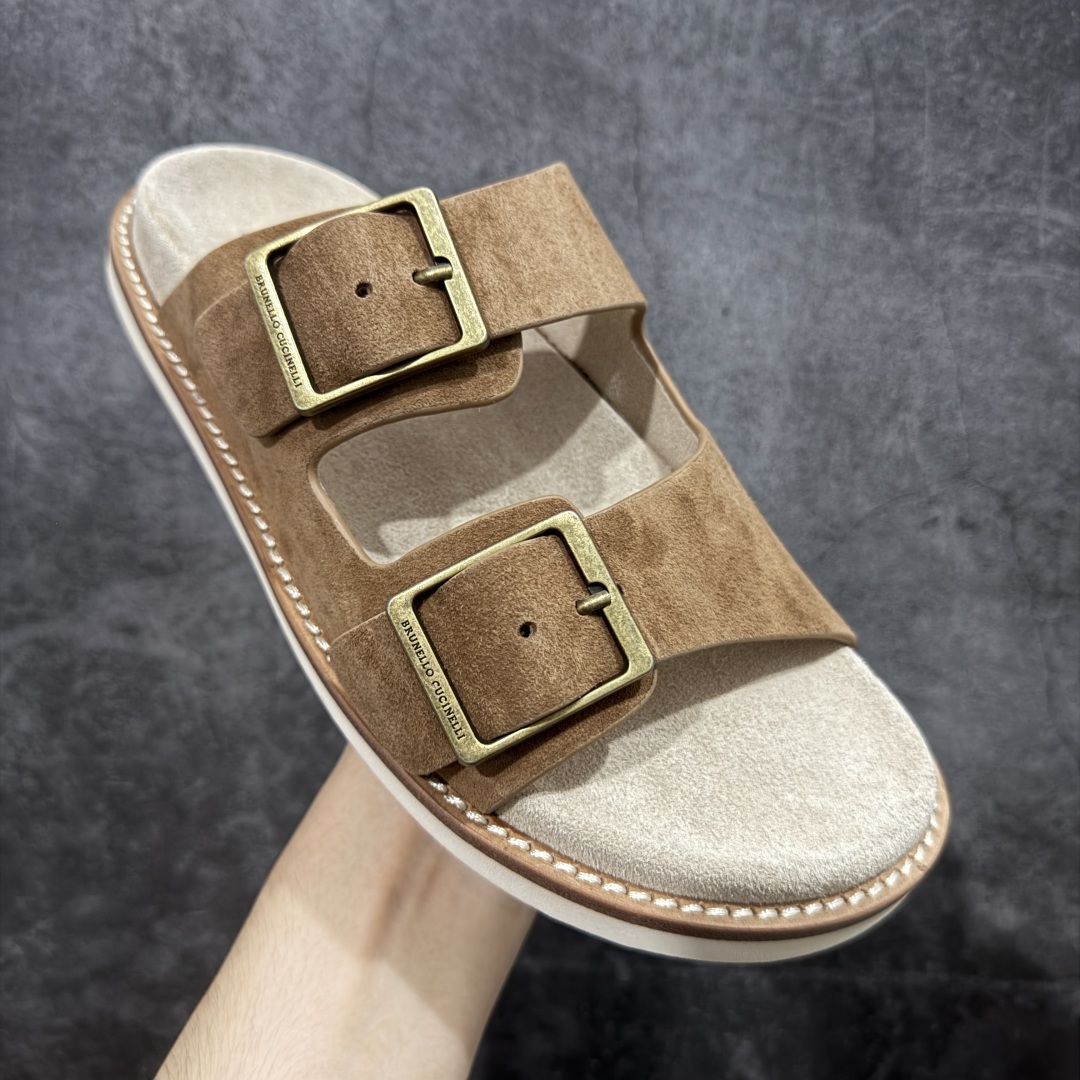图片[3]-【佛山超a版】Brunello Cucinelli，BC 2025ss新款拖鞋出货 卡其色Logo二字麂皮凉拖，复古简约又不失时尚感，搭在任何穿搭上，都能轻松提升整体造型的精致度，每一步都走出随性自在 ，原版抽屉式包装，精致而大气i！ 面料：反毛皮 大底：超轻橡胶发泡 尺码：男款39-45-选品中心