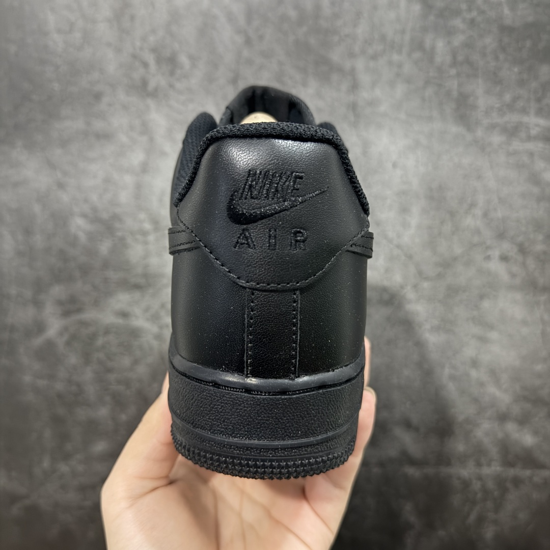 
【纯原】Air Force 1 Low
AF1空军纯黑低帮 CW2288-001
全市场第一梯队品质 