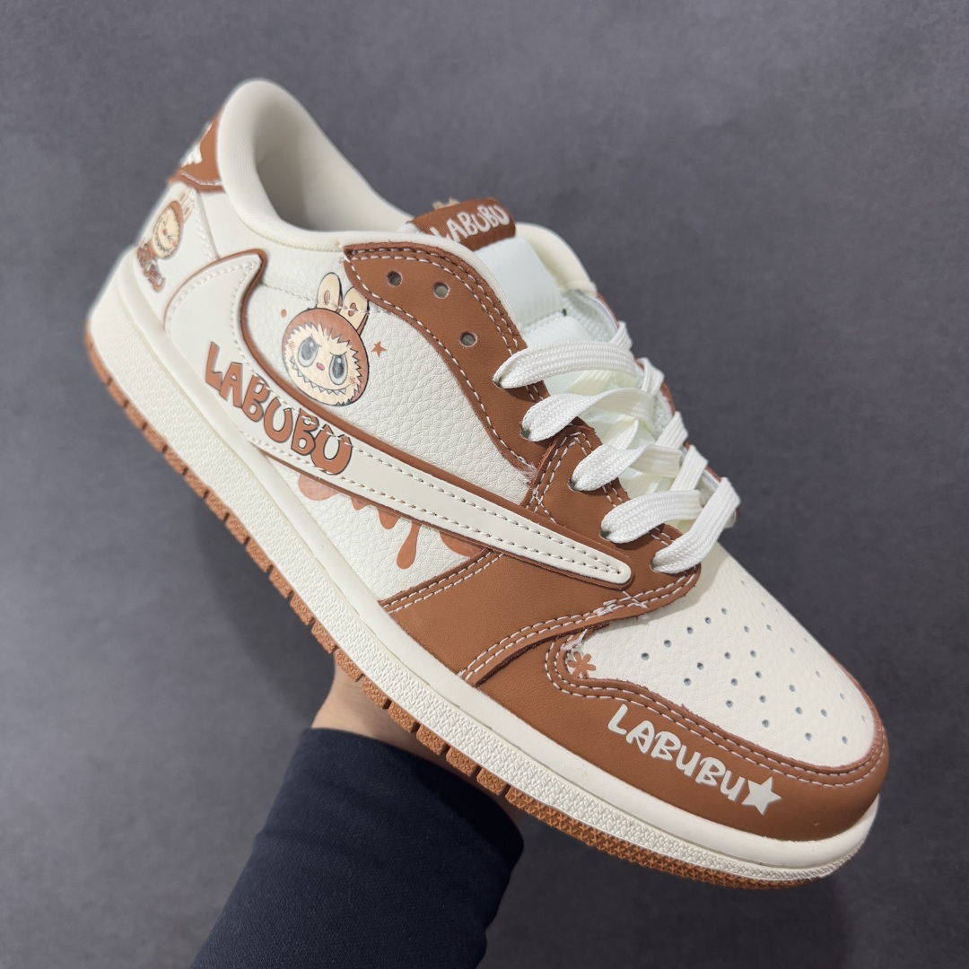 定制版Air Jordan 1 Low 倒勾 “LABUBU联名''经典棕白配色 XB1979-019