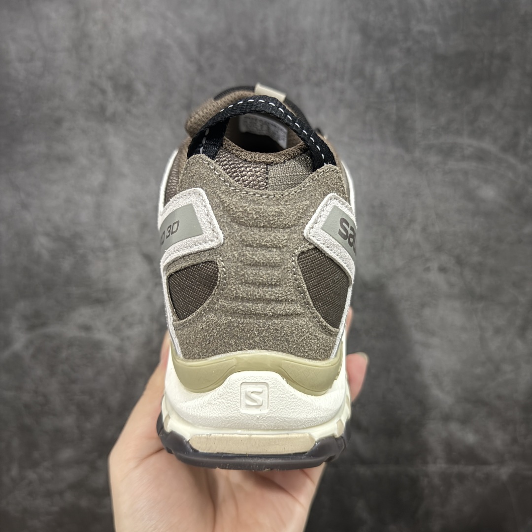 图片[4]-【纯原W1版】SALOMON XA Pro 3D Suede 灰褐色 萨洛蒙潮流越野机能户外功能鞋 纯原外贸平台特供订单 耗时半年巨作 全套原纸板楦头开发 原厂特供网布配套加持 确保原汁原味 完美呈现版型 原档数据独家私模五层组合大底 男女鞋同步官方开发 原装Ortholite轻量化鞋垫 中底布带钢印编号 原厂TPU锁扣 进口港宝加持 后跟自然饱满 还原公司包裹性 鞋面采用SENSIFT贴合技术 全方位贴合包裹脚型 鞋跟部鞋底牵引设计 提供强大的抓地性能 更适应野外崎岖不平的道路 其3D ADVANCED CHASSIS底盘 材料轻量大化 钉齿设计更具稳定性 防护性 鞋底易磨损区运用CONTAGRIP高耐磨材料 应对城市硬质路面长距离跑考验 尺码：36 36.5 37.5 38 38.5 39 40 40.5 41 42 42.5 43 44 44.5 45-选品中心
