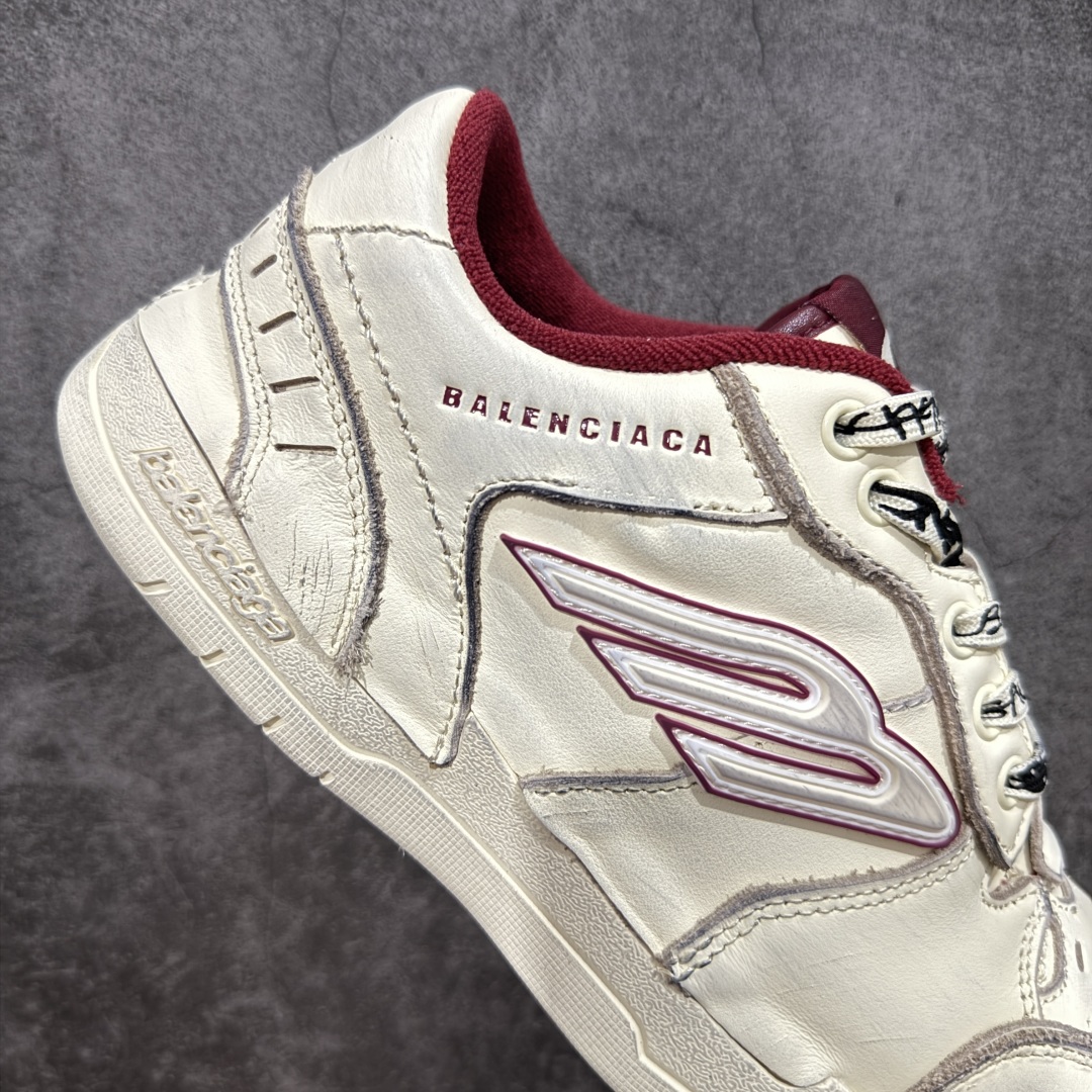 图片[7]-【OK纯原版】Balenciaga Hamptons Worn-Out 巴黎世家十八18代 涤纶（聚酯纤维）牛皮革 圆头系带 低帮 生活休闲鞋板鞋 全套原纸板楦头开发 最原汁原味的灵魂版型 全鞋荧光划线卡点 胶水把控整洁度追求极致完美 每一双都是工艺品 多重QC质检 超越公司货的品控标准 实实在在的免检产品 原盒原配 正确字体电绣 粗细、位置、大小正确 侧边TPU 透气孔匹配意产原版 正确分离大底 TPU软底 原版一致大底LOGO 立体感十足 原厂皮料水洗做旧 采购原厂网纱 偏大一码 尺码：35 36 37 38 39 40 41 42 43 44 45 46-选品中心