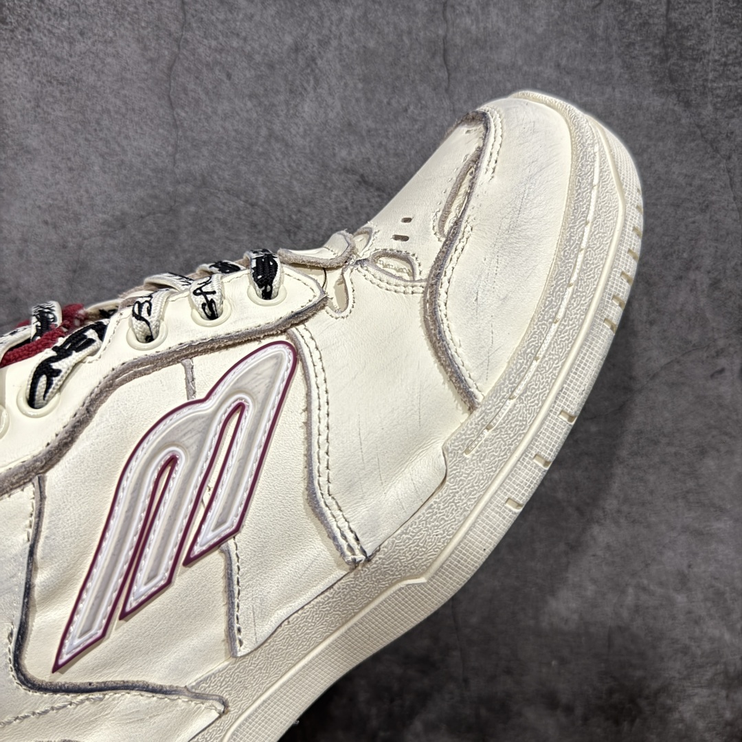 图片[6]-【OK纯原版】Balenciaga Hamptons Worn-Out 巴黎世家十八18代 涤纶（聚酯纤维）牛皮革 圆头系带 低帮 生活休闲鞋板鞋 全套原纸板楦头开发 最原汁原味的灵魂版型 全鞋荧光划线卡点 胶水把控整洁度追求极致完美 每一双都是工艺品 多重QC质检 超越公司货的品控标准 实实在在的免检产品 原盒原配 正确字体电绣 粗细、位置、大小正确 侧边TPU 透气孔匹配意产原版 正确分离大底 TPU软底 原版一致大底LOGO 立体感十足 原厂皮料水洗做旧 采购原厂网纱 偏大一码 尺码：35 36 37 38 39 40 41 42 43 44 45 46-选品中心