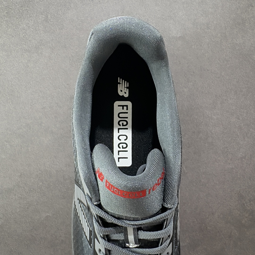 图片[7]-【公司级】NEW BALANCE Rebel FuelCell Rebel V4 舒适时尚织物减震耐磨低帮马拉松轻量化跑步鞋 NB新百伦于 2019 年夏天首次发布了 Rebel 在制鞋业仍在向强调能量回报的弹力泡沫转变的时候 Rebel 确实是一个叛逆者 快进到 2024 年 Rebel v4 承诺通过重新配制的中底化合物和更高的堆叠高度提供更轻、更有弹性的跑步体验 就像New Balance SC Elite v4一样 Rebel v4 提供了完全重新设计的中底化合物 最新的混合物将 New Balance 专有的 FuelCell 泡沫（TPU 和 EVA 的混合物）与 PEBA 泡沫相结合 带来更弹跳的跑步体验 PEBA是一种超轻 高性能的泡沫 通常出现在镀碳超级鞋中 New Balance Rebel v4、ASICS Novablast 4和Brooks Hyperion Max都是精力充沛的无电镀运动鞋 在速度锻炼和快节奏中大放异彩 这三款鞋都依靠它们的中底泡沫和轻微的摇杆形状来创造一种向前滚动的感觉 而且虽然这些鞋子在堆叠高度和重量方面各不相同 但它们提供了相似的软硬比例 有足够的流行力来加快步伐 货号：MFCXLB4 尺码： 40-45-选品中心