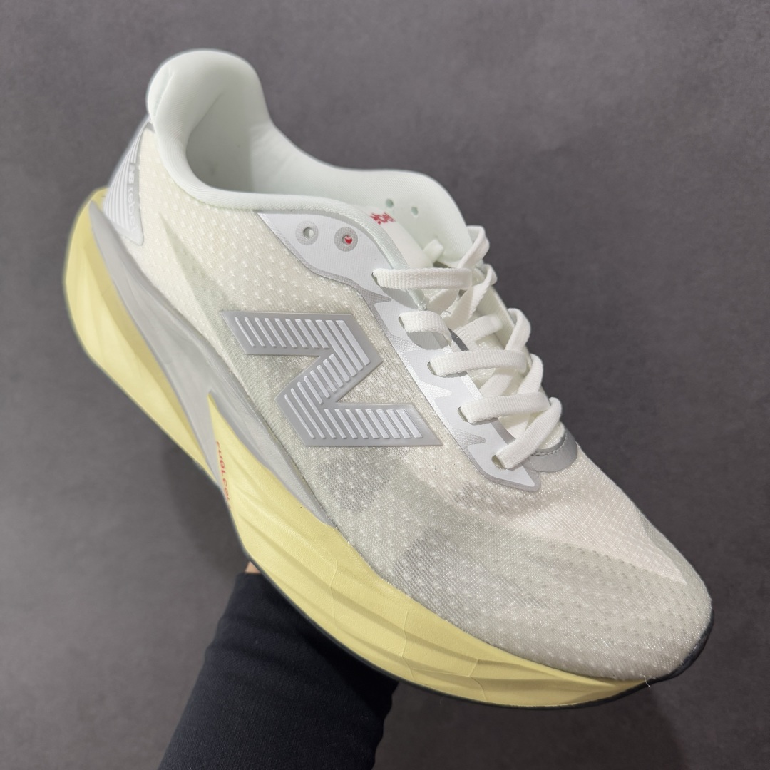 NEW BALANCE Rebel FuelCell Rebel V4 舒适时尚织物减震耐磨低帮马拉松轻量化跑步鞋  MFCXLB4