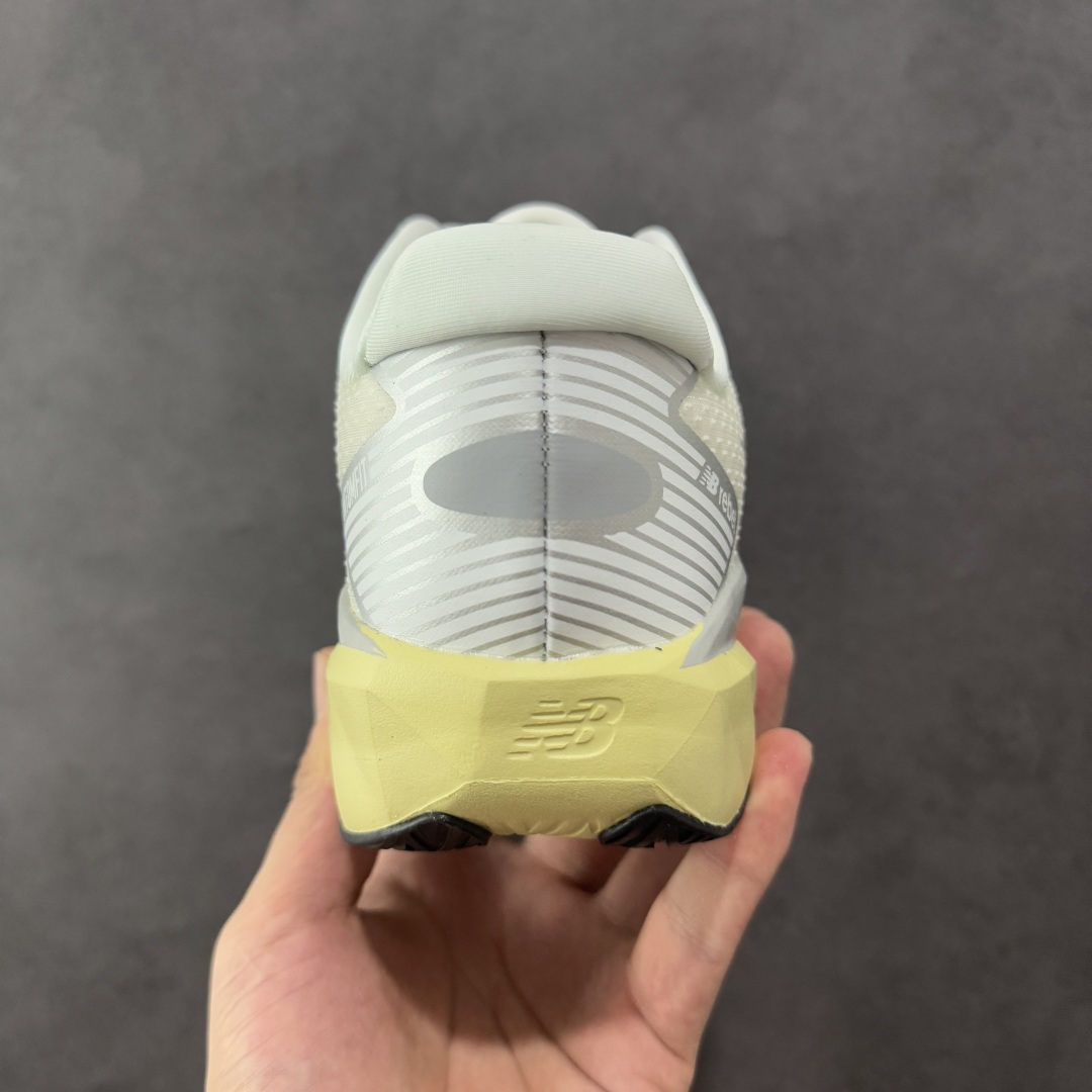 NEW BALANCE Rebel FuelCell Rebel V4 舒适时尚织物减震耐磨低帮马拉松轻量化跑步鞋  MFCXLB4