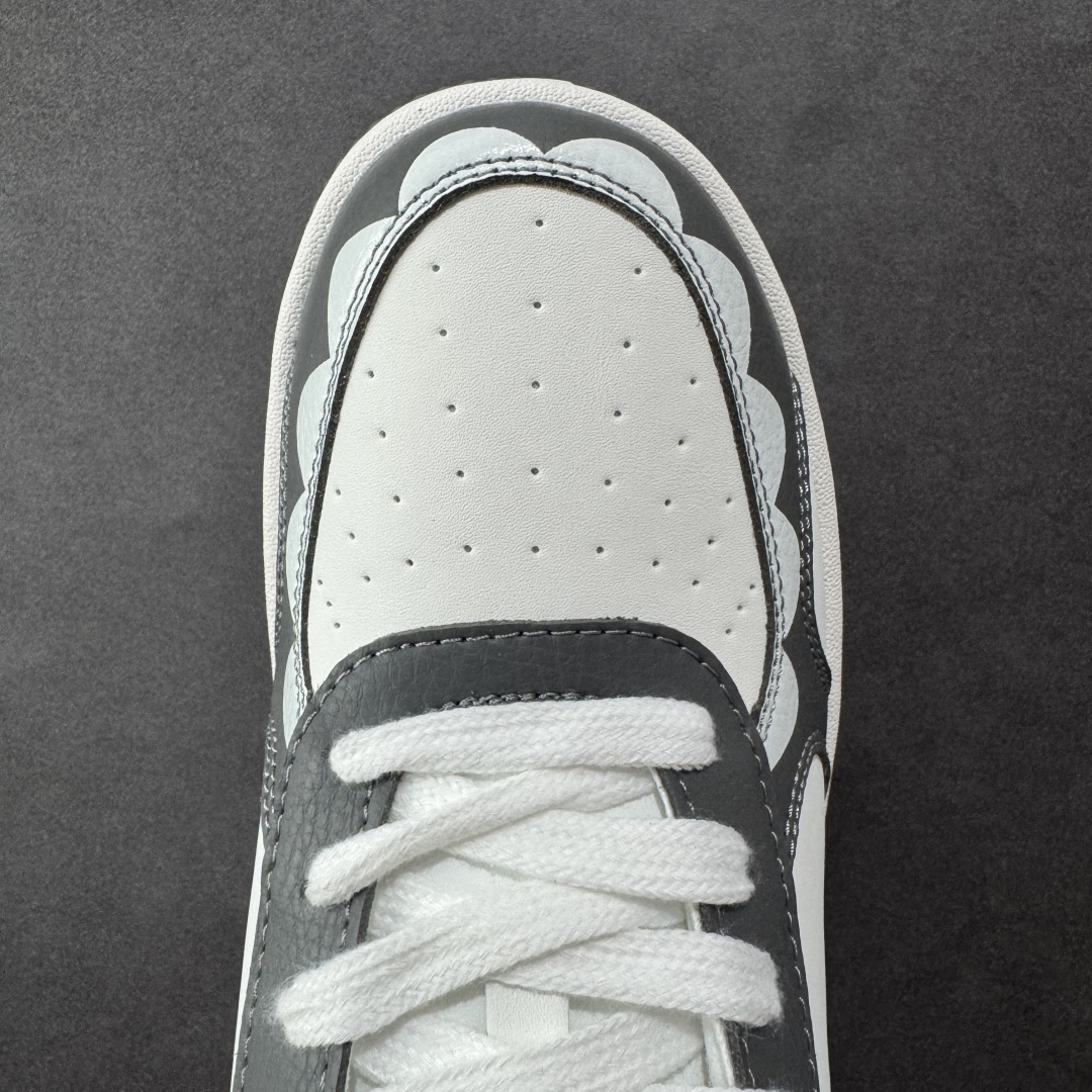 图片[8]-【定制版】Alo Yoga Recovery Mode 拉布布，人气单品 舒适简约防滑耐磨低帮休闲板鞋 白 #Alo Yoga于2007年创立于洛杉矶，意在传播有意识的运动，同时激发人们的健康意识与创造力。品牌的核心理念在于制作能够带来完美体验的瑜伽服饰与功能性单品，让有意识的运动融入并改变生活。 尺码：36-45 编码：CCB260270-选品中心