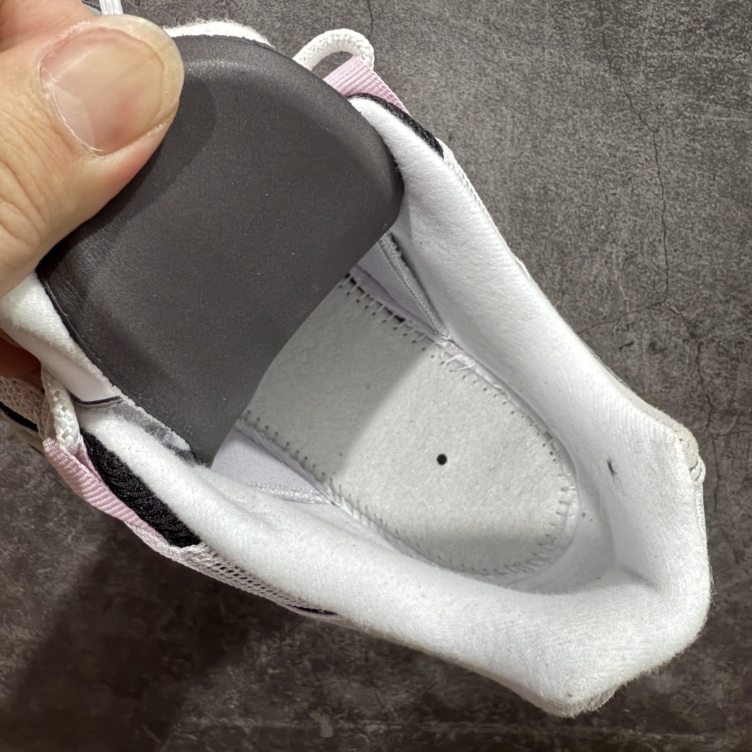  
【纯原】Nike Air Max 95 复古减震气垫跑鞋 黑灰粉 CJ0588-001

外贸顶级