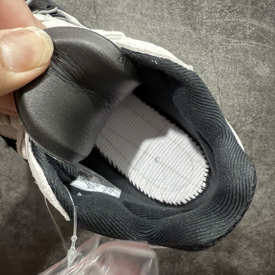 图片[9]-【Top纯原】Travis Scott x Air Jordan Jumpman Jack TR TS联名款 倒钩 复古文化篮球鞋 IH7971-001 原鞋原档案数据 原厂皮料打造 平台外贸 高端零售专供品质 整体鞋身棕色部位采用台湾隆长棉麻布料 配件鞋盒完全同步原厂 整体版型质感 用料细节都绝不含糊 尺码：40 40.5 41 42 42.5 43 44 44.5 45 46 47.5 48.5-选品中心