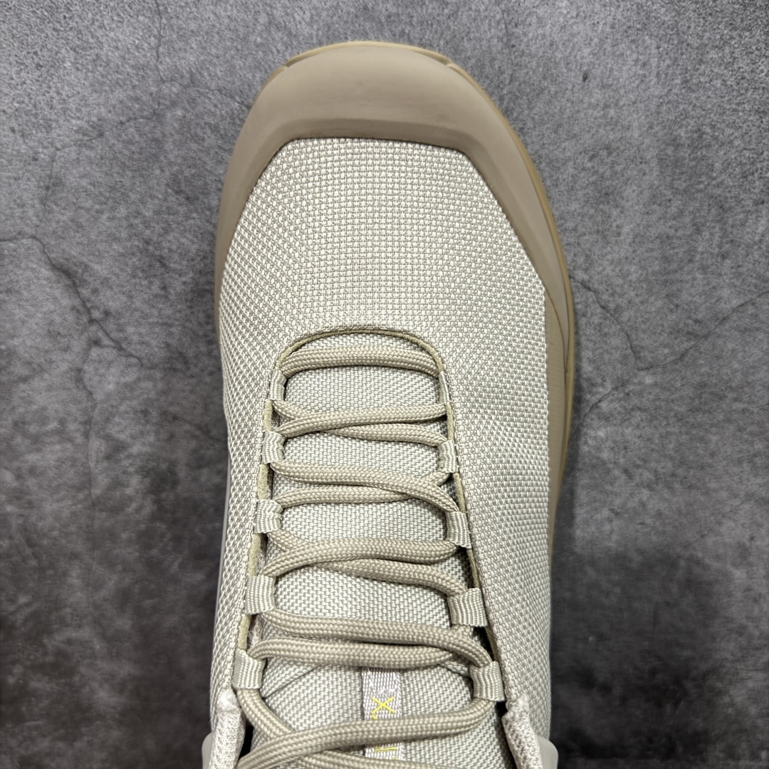 【纯原套盒版】始祖鸟ArcTeryx Kopec GTX M 覆盖透气男越野跑鞋
正确后跟刺绣