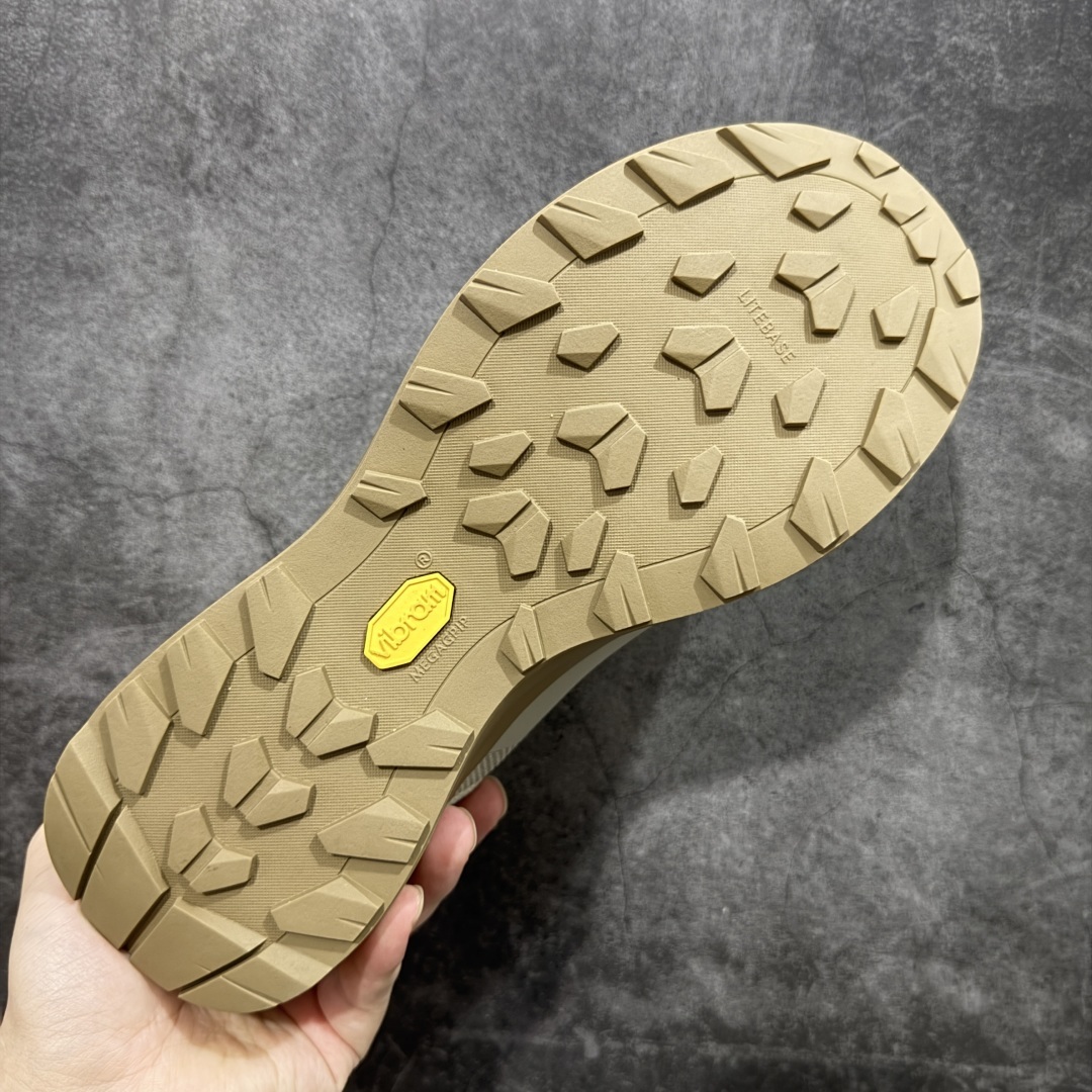 【纯原套盒版】始祖鸟ArcTeryx Kopec GTX M 覆盖透气男越野跑鞋
正确后跟刺绣