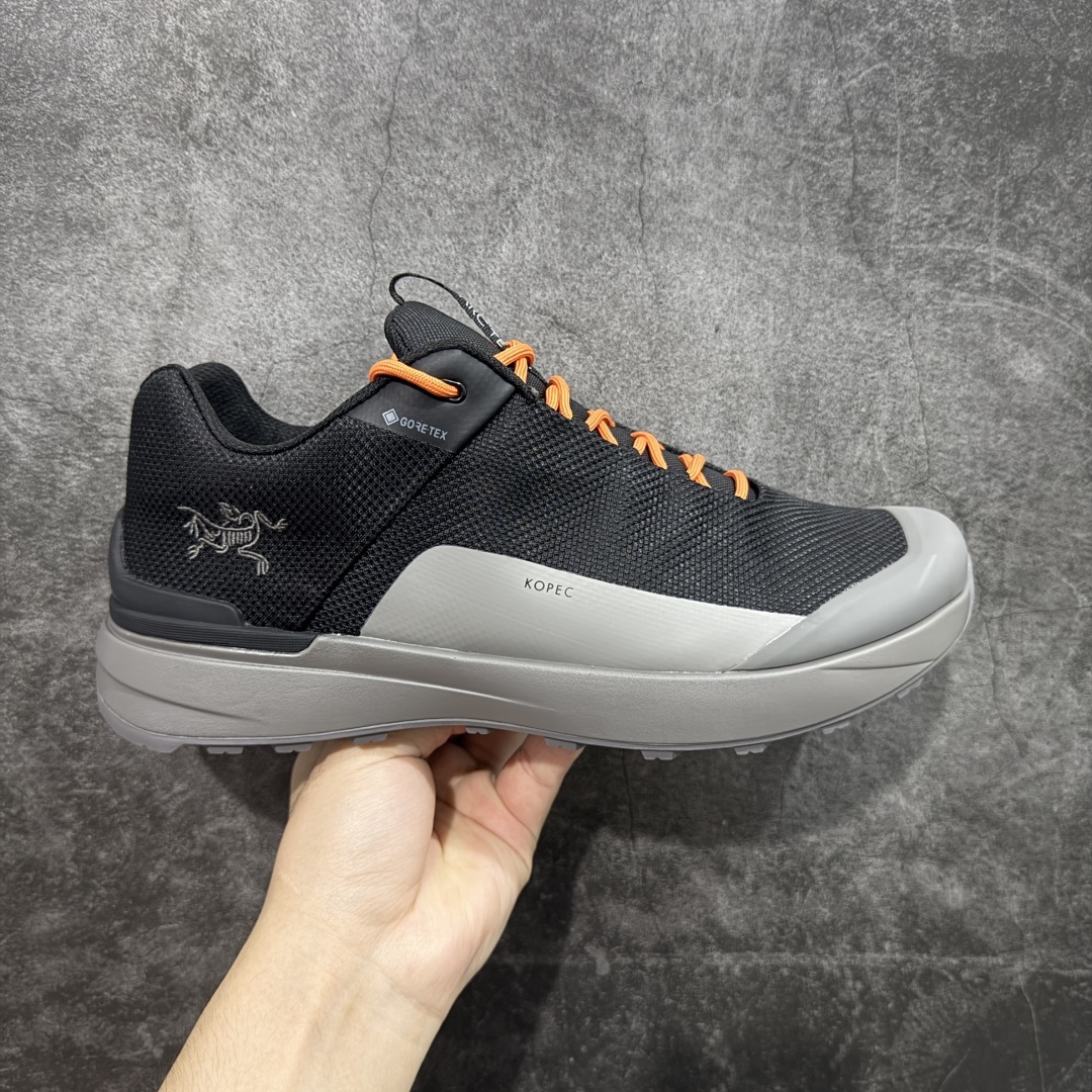 【纯原套盒版】始祖鸟ArcTeryx Kopec GTX M 覆盖透气男越野跑鞋
正确后跟刺绣